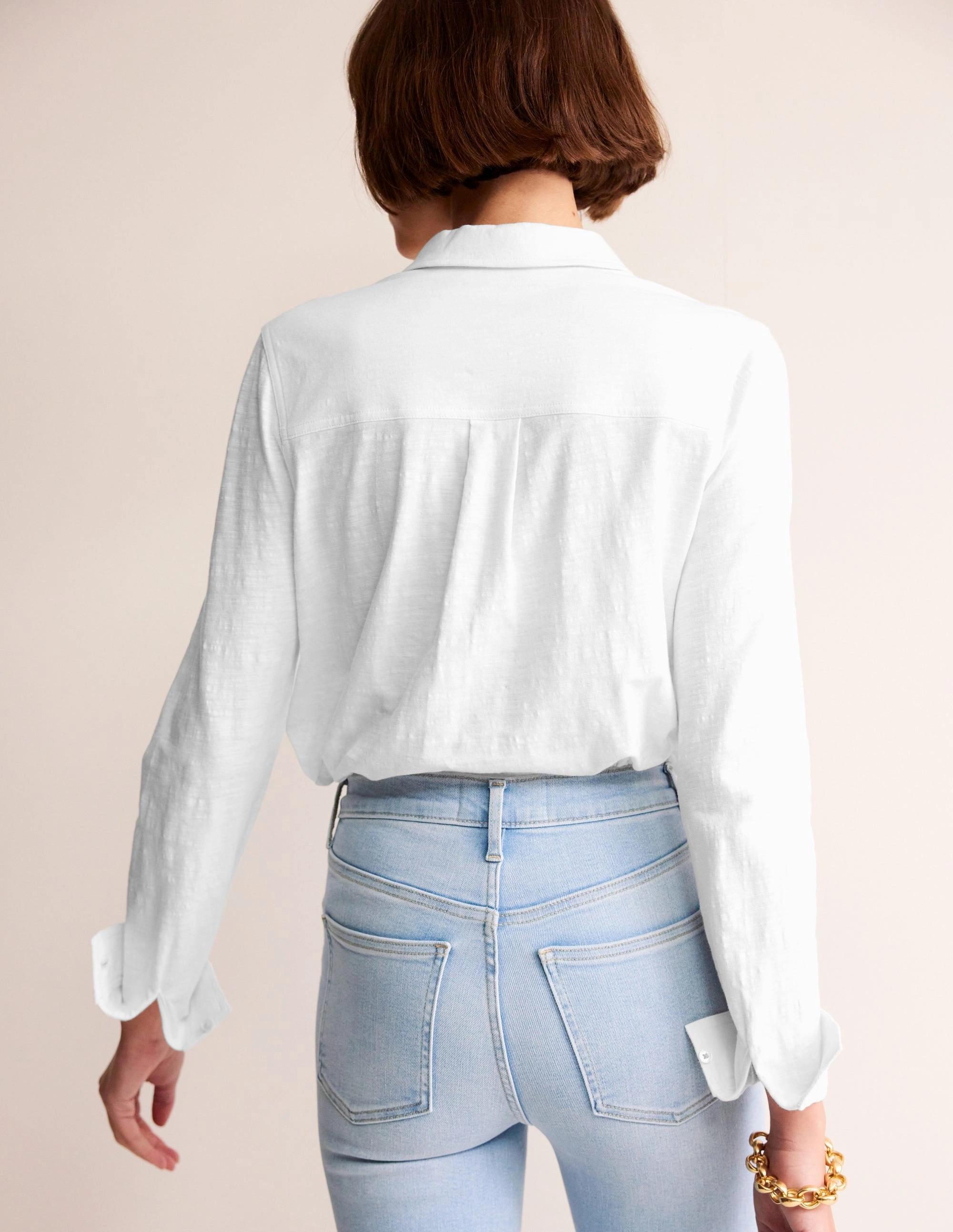 Amelia Jersey Shirt-White No-Shrink Fabric Layered Collar Structure