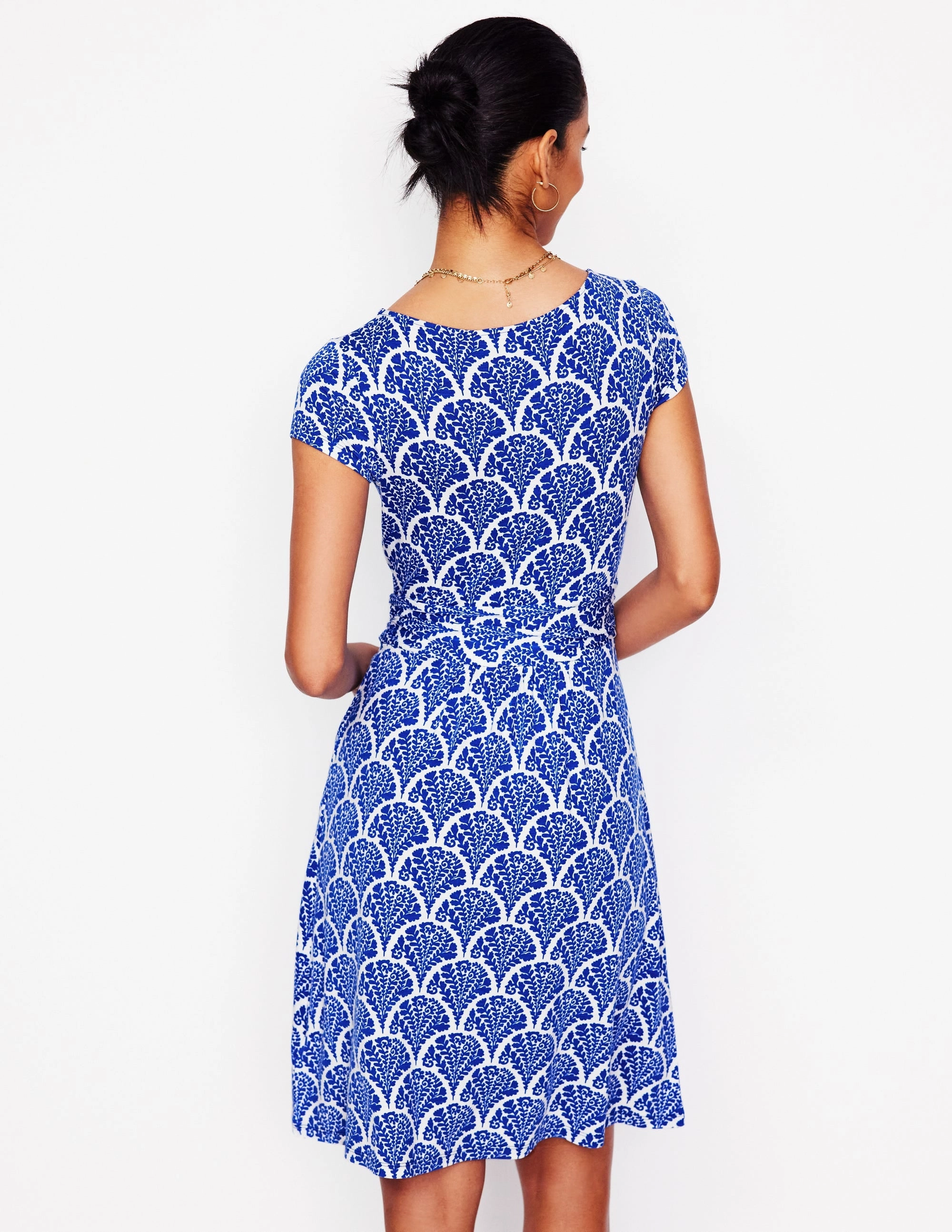 Travel-Essential Modern Comfort Amelie Jersey Dress-Bright Blue, Blossomy