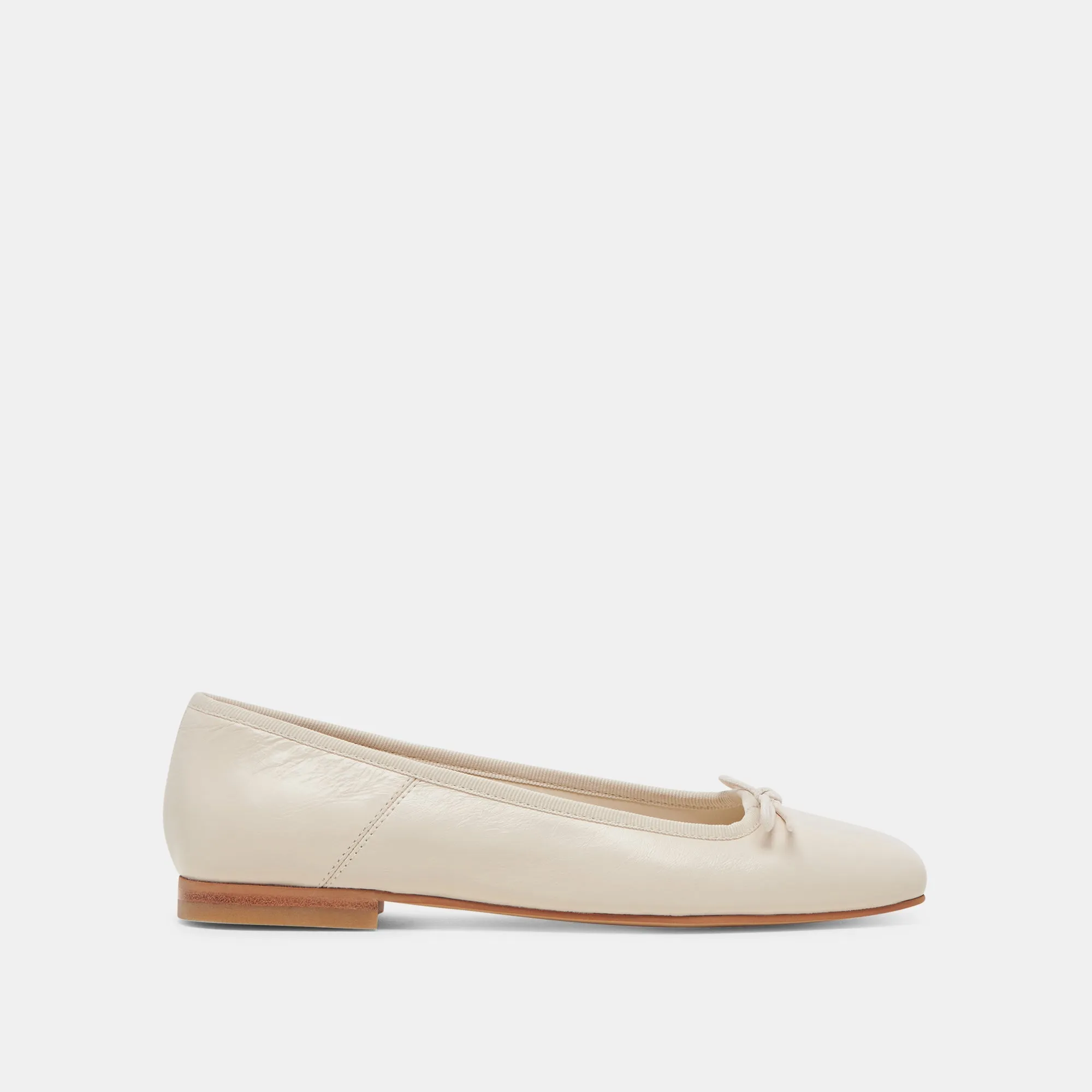 Smooth ride Market Mood ANISA BALLET FLATS CREME CRINKLE PATENT - re:vita
