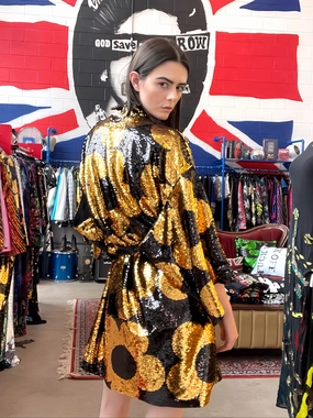 Durable Stitching Any Old Iron Golden Quant Kimono