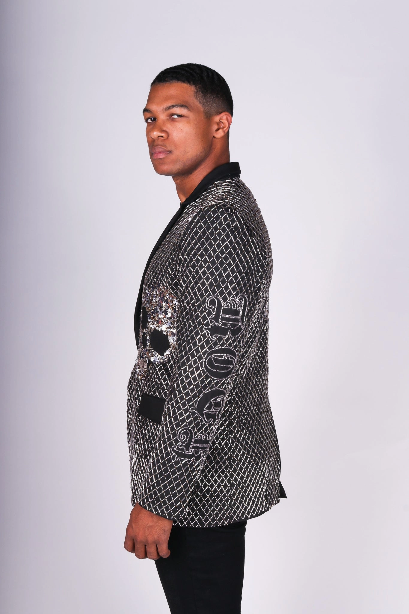 Any Old Iron Men's 3 Skulls are as good as one Blazer Non Restrictive Silhouette