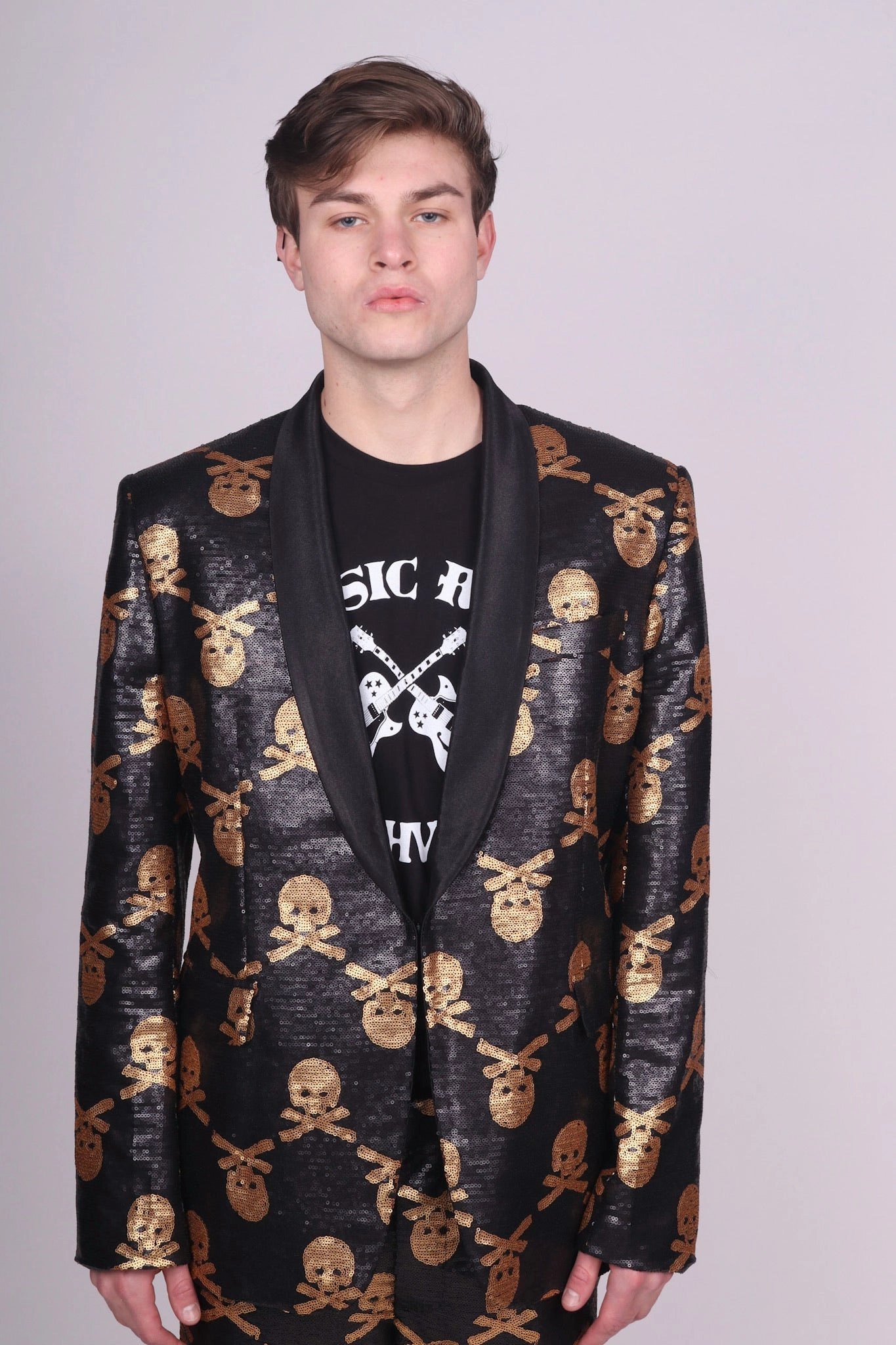 Any Old Iron Men's Jolly Rodgered Suit Tailored Fit