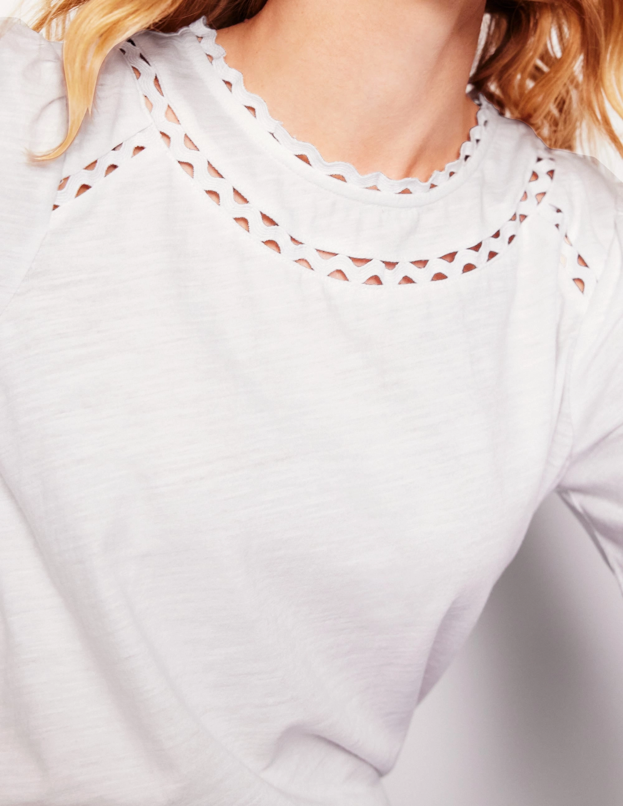 hypoallergenic Everyday Top Daisy Long Sleeve Top-White