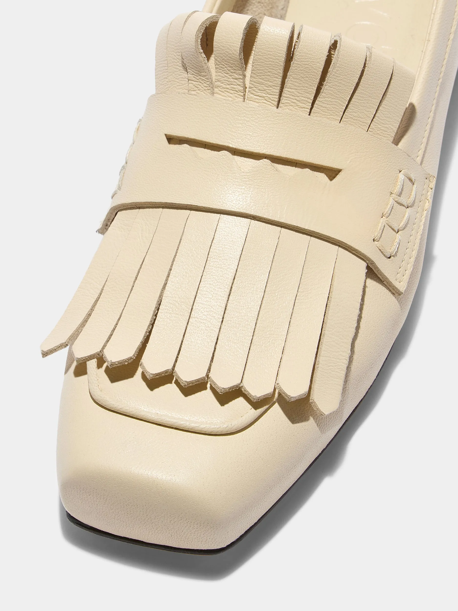 Fashionable Leather Hold Firm Belen Tassel Loafers