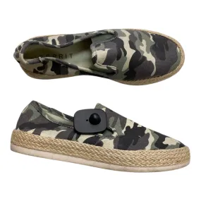 city trip Family Time Shoes Flats By Esprit In Camouflage Print, Size:7.5