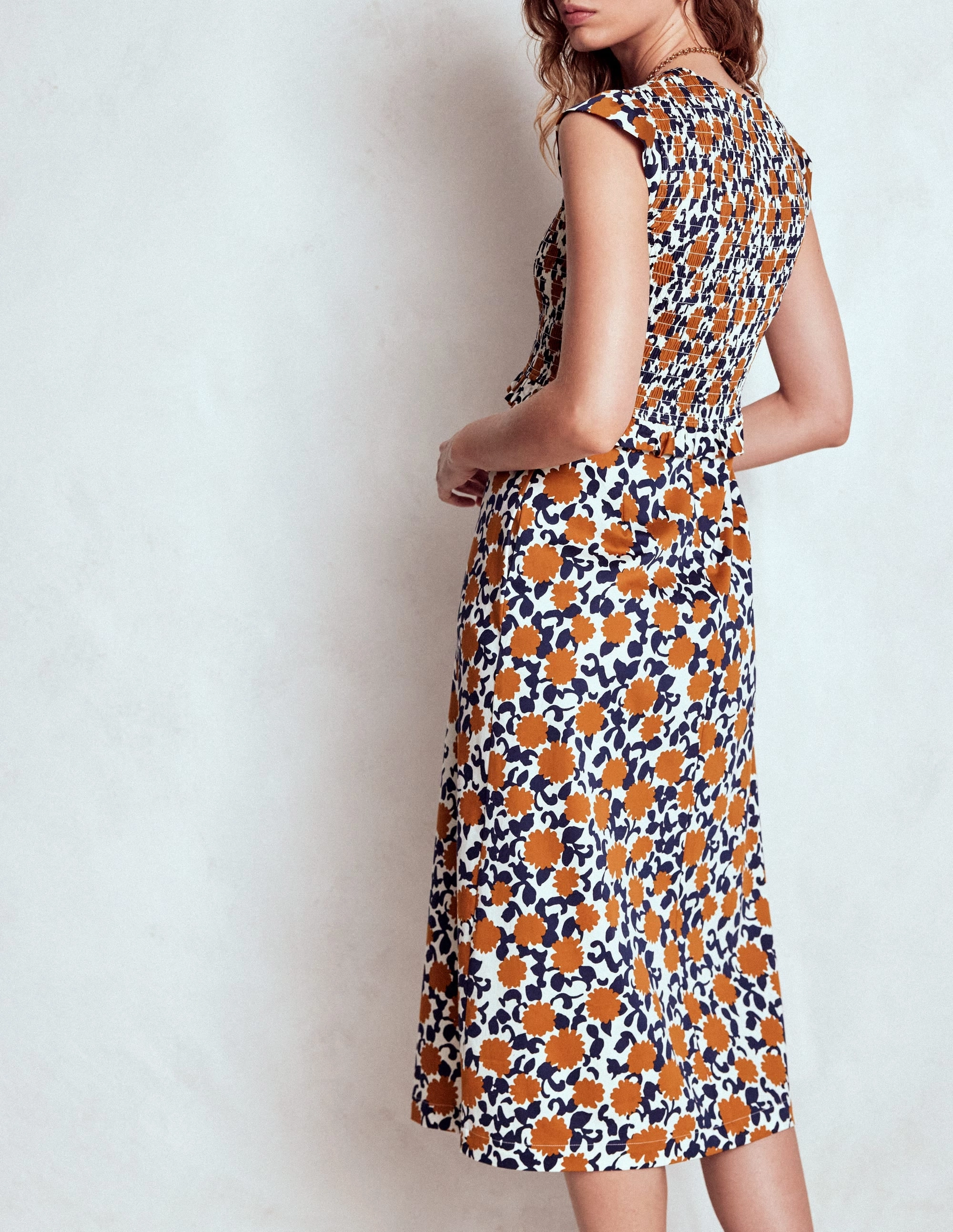 Carolina Smocked Midi Dress-Cognanc, Floweret Vine ComfortFitDesign Sharp Design