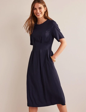 Pleated Midi Dress-Navy slim fit Everyday Look