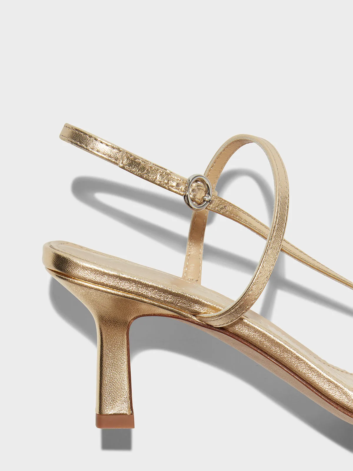 Fall Fashion Pumps Chic Boots Elise Leather Toe-Post Sandals