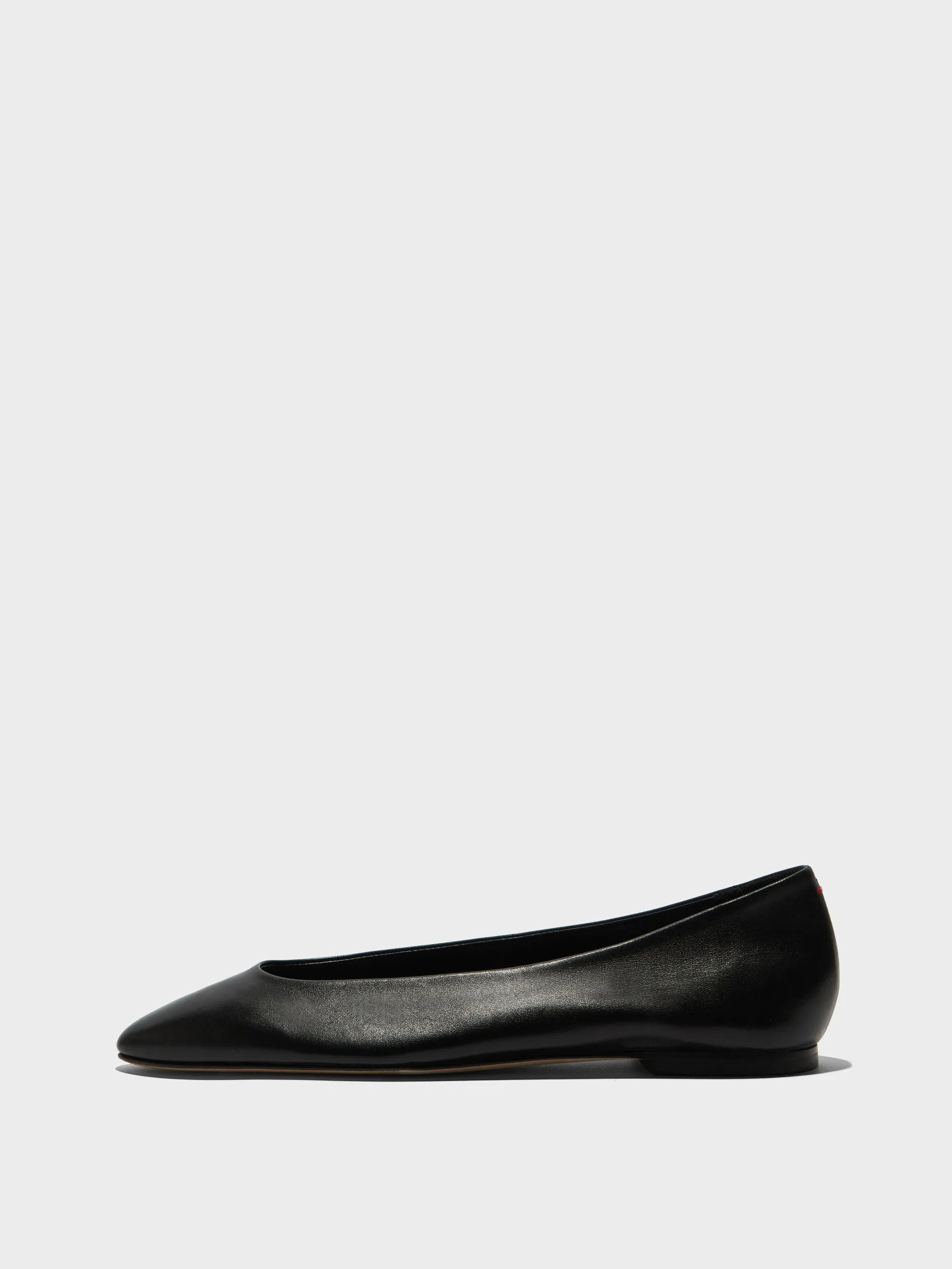 Water Edge Ellie Almond-Toe Flats