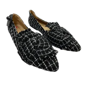 Shoes Flats By Versona In Black & White, Size:9 Yoga Path