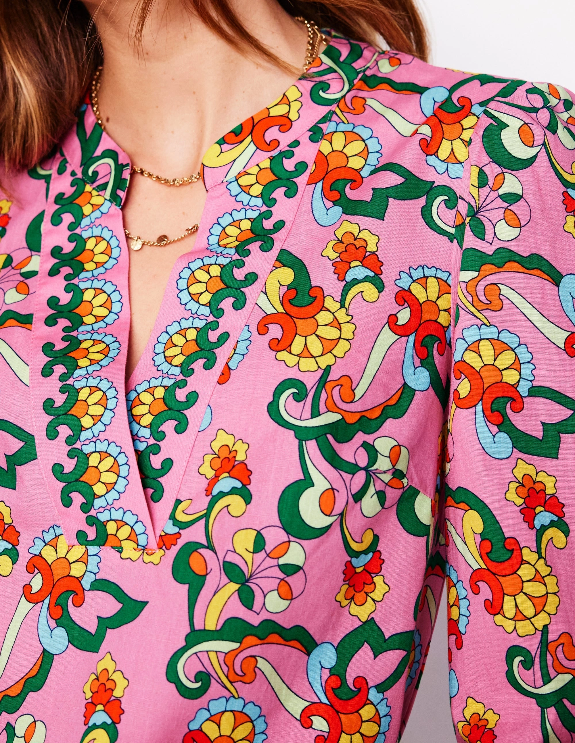 Cozy Stretch Fit Breathable Wear Fit Cotton Notch Neck Top-Pink Rose, Foliage Trail