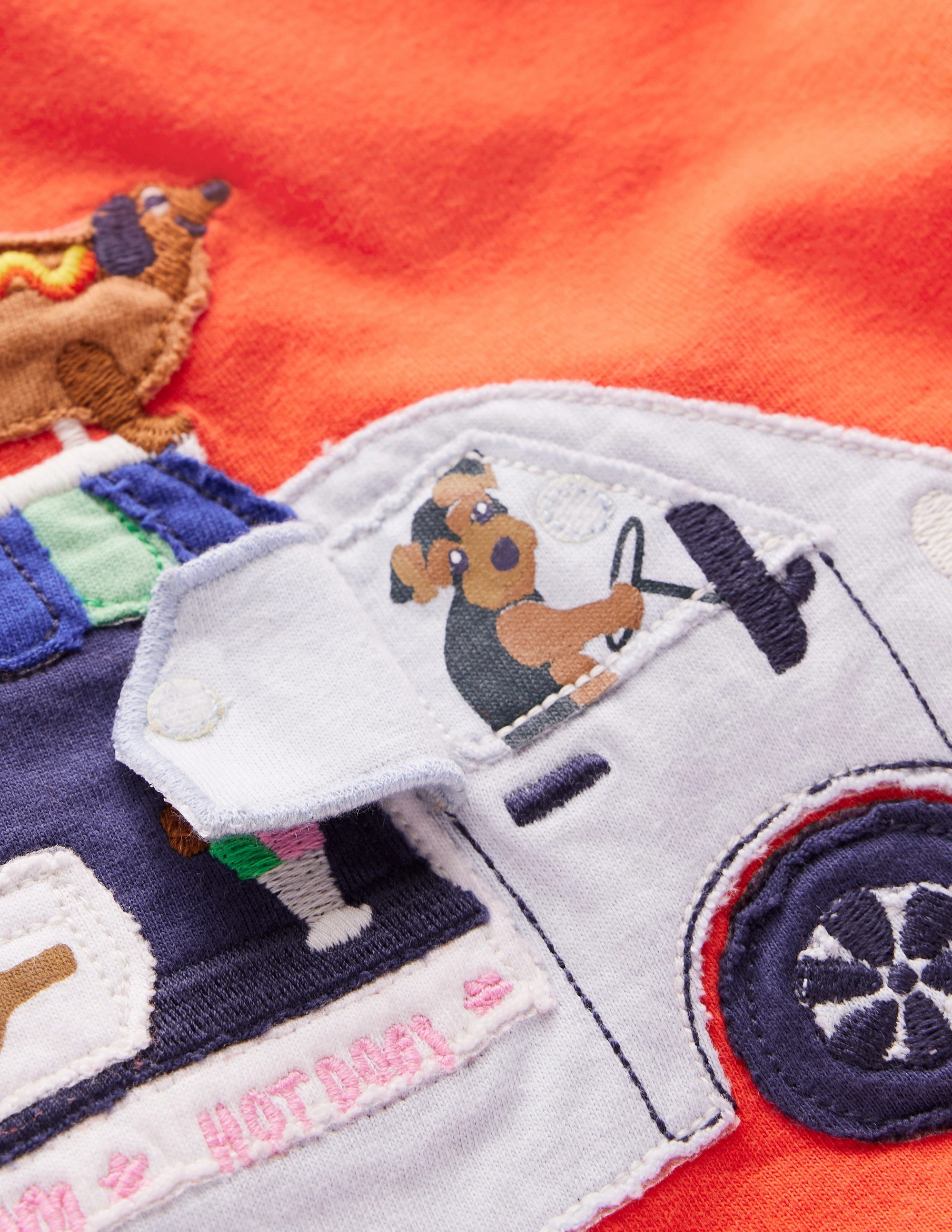 Standard Body Fit ColorfastFabricTech Lift-The-Flap T-shirt-Firecracker Red