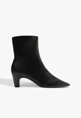 Travel Easy slim fit Dellia Bootie