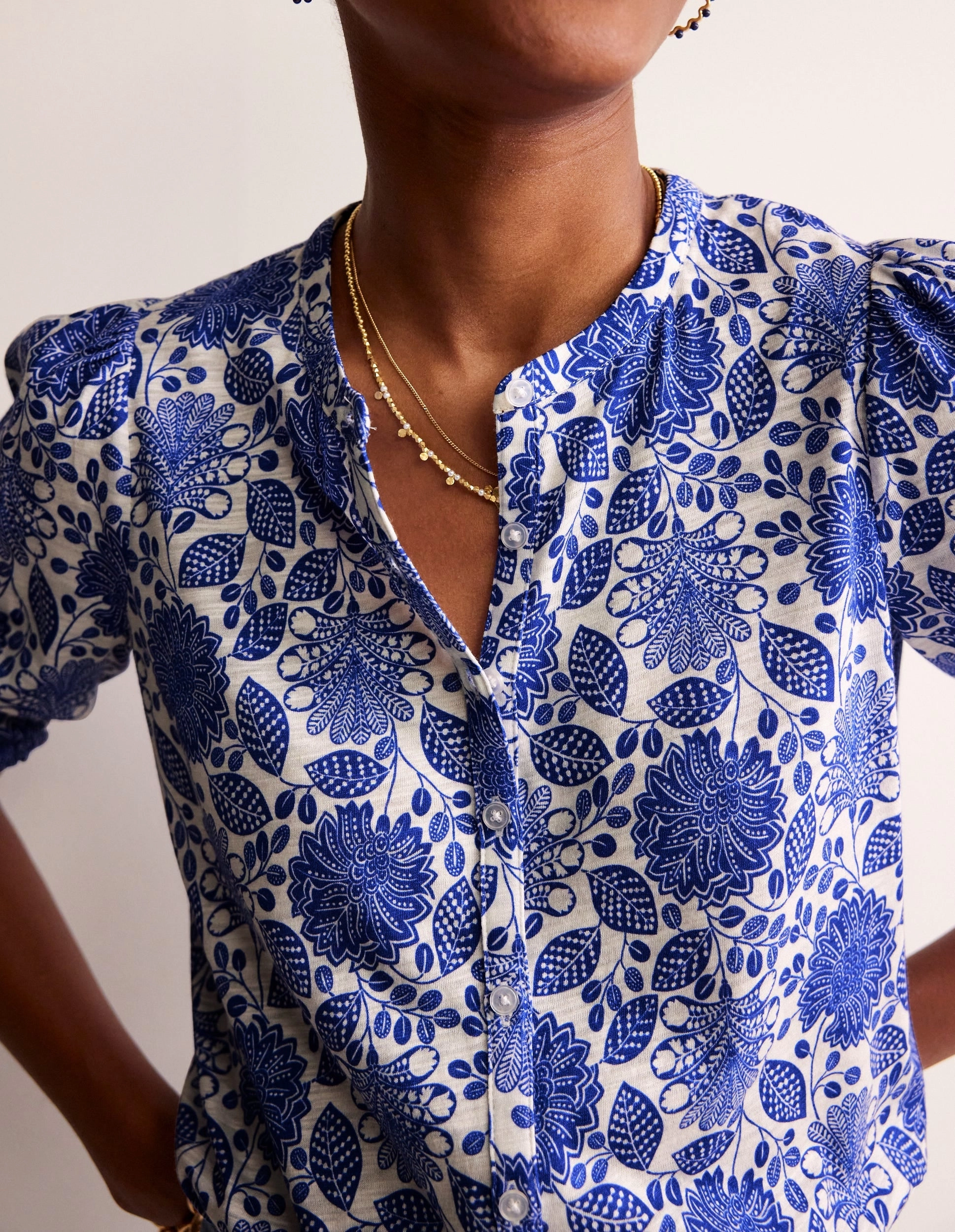 Dolly Puff Sleeve Jersey Shirt-Blue and Ivory, Gardenia Swirl Quality Layer