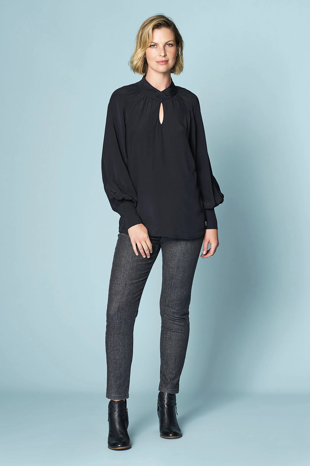 TwillWeave Reflective accents Twist Neck Flounce Top - Black