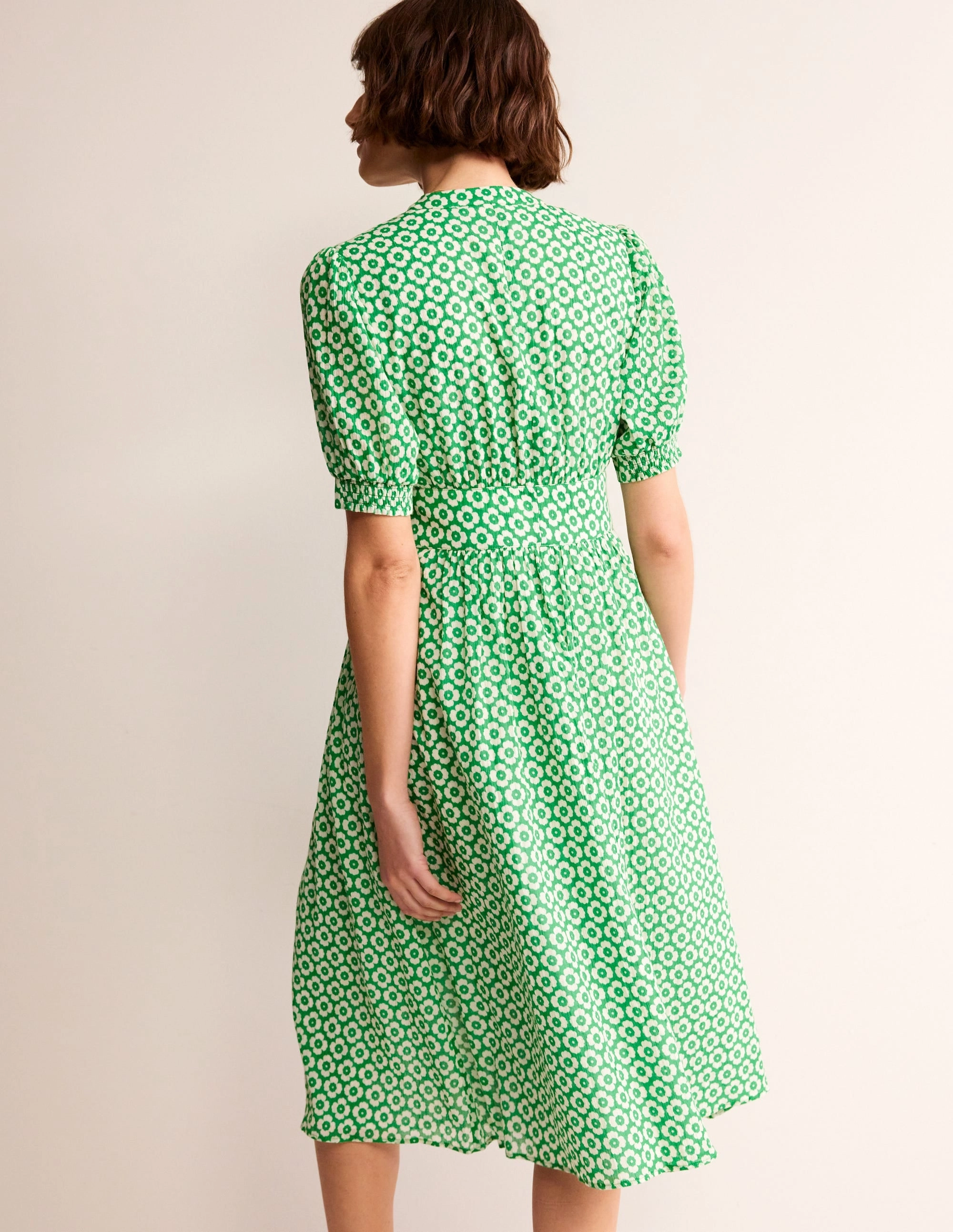 Elegant Finish Gloss Finish Elsa Crinkle Midi Tea Dress-Green Tambourine, Primrose