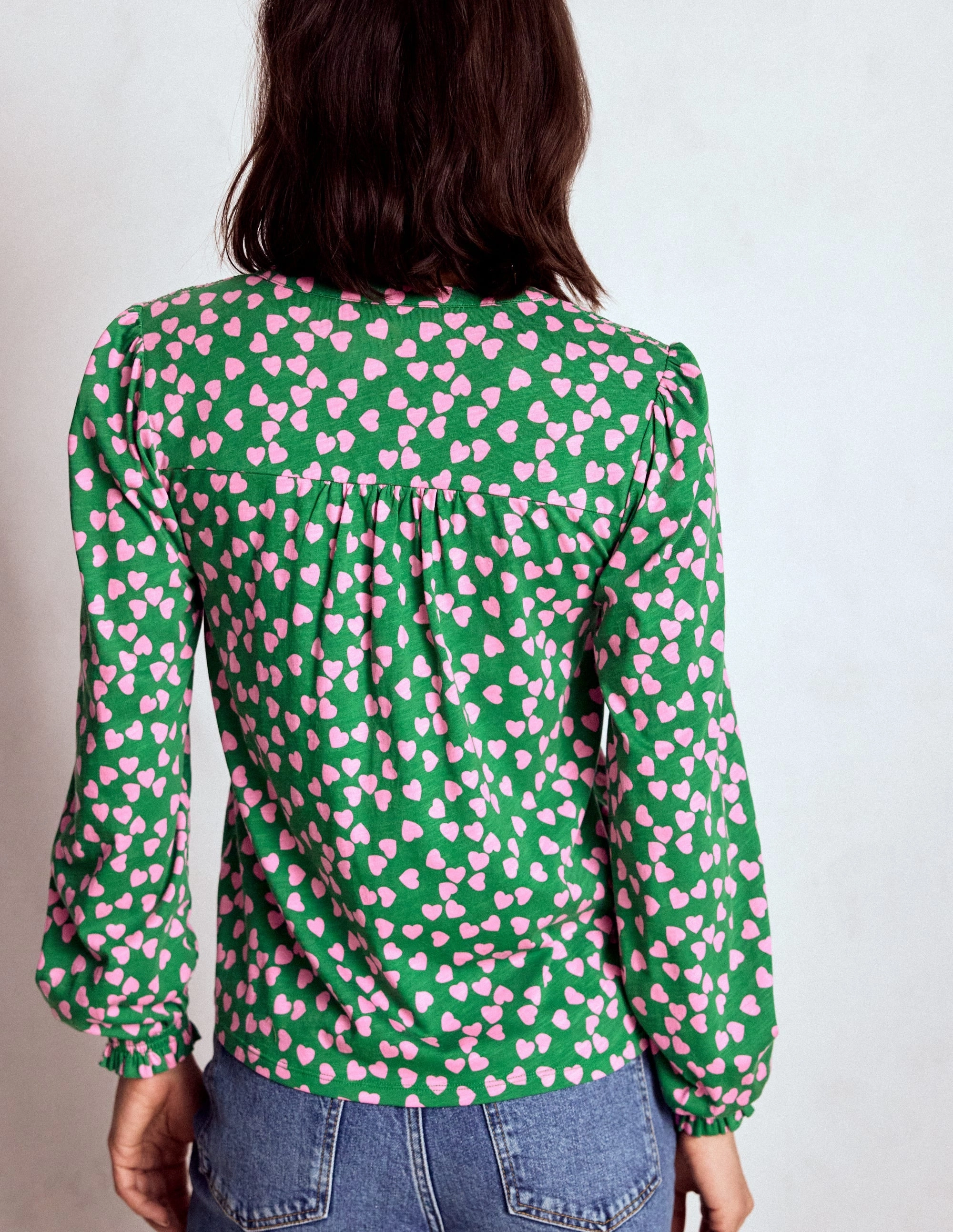 Elsa Smocked Yoke Jersey Shirt-Highland Green, Heart Cascade contrast