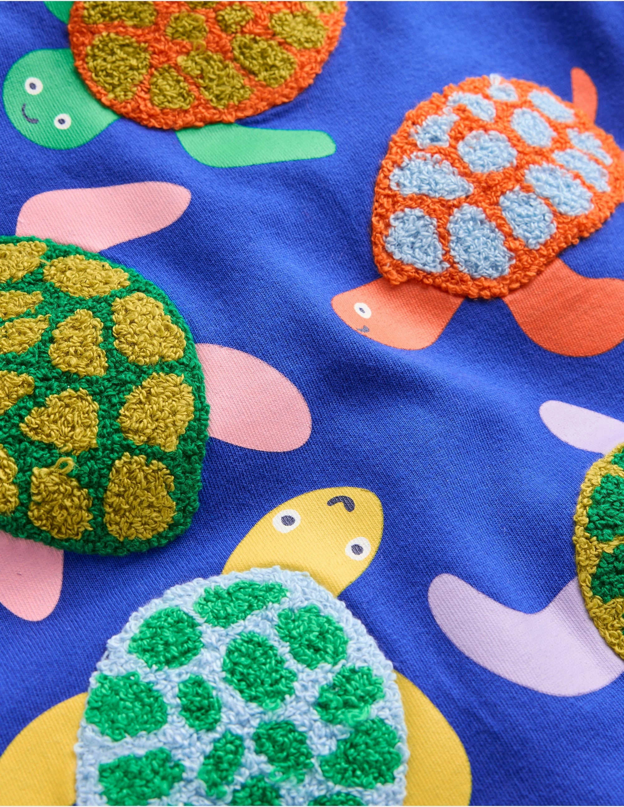 Short Sleeve Boucl?? T-shirt-Bright Blue Turtles light layering
