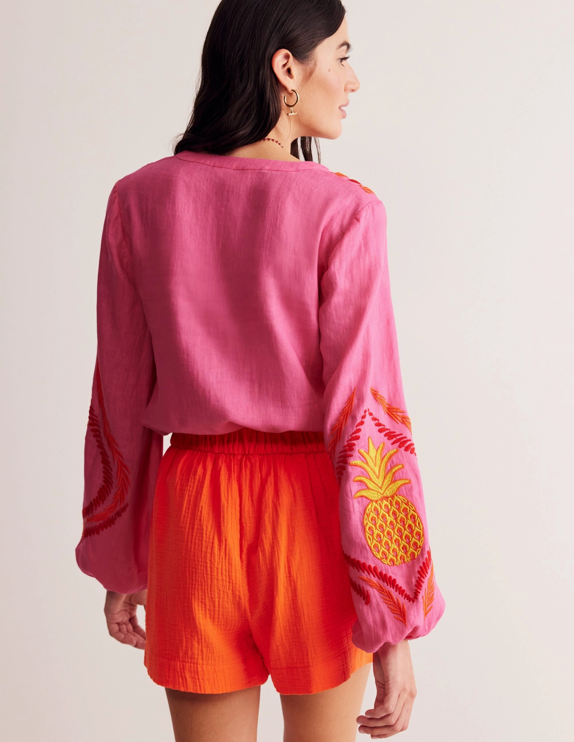 Bonnie Linen Top-Sangria Sunset, Pineapple Perfect for Vacation Trendy Fabric