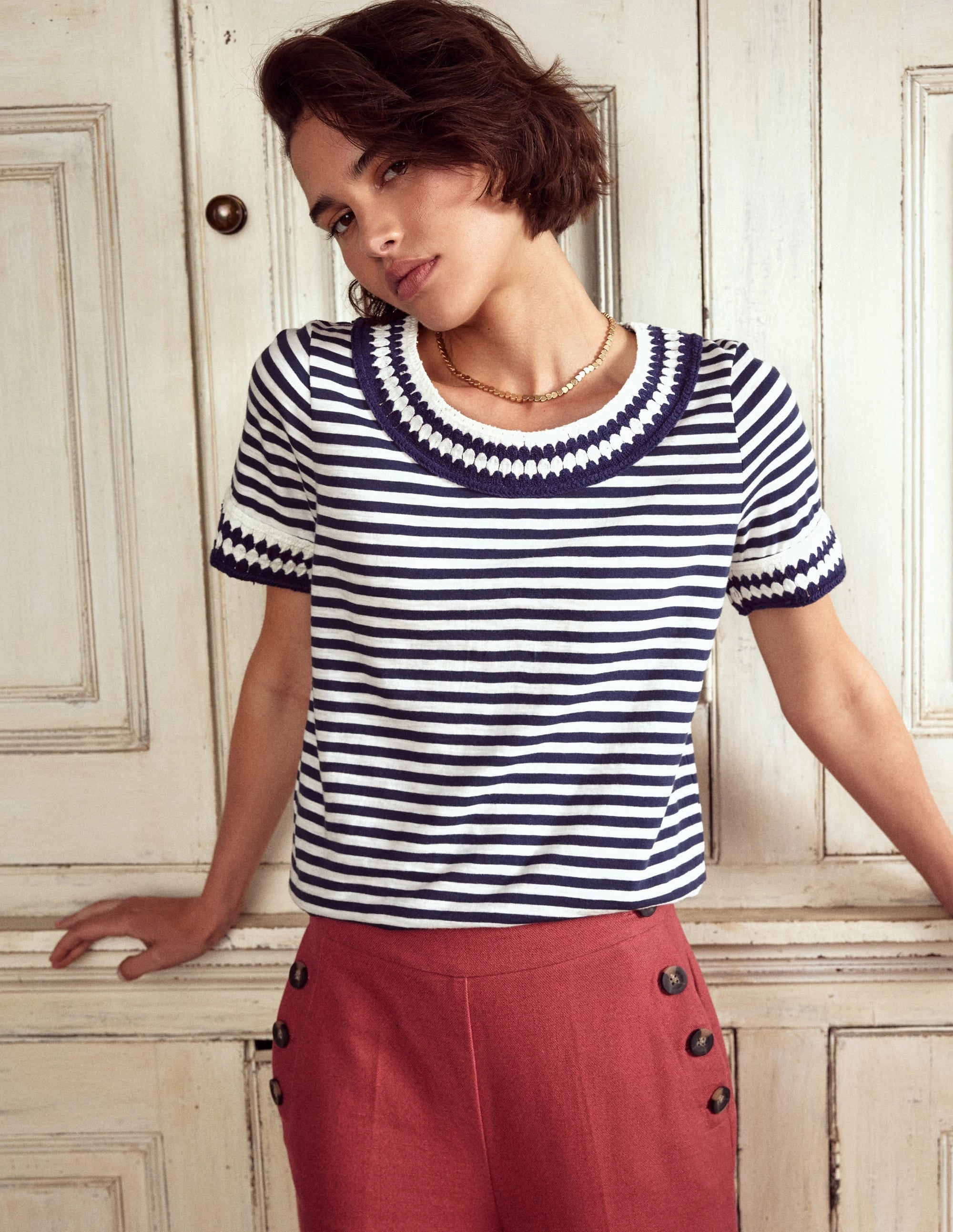 Outdoor Light Fit for Everyone Fae Crochet T-shirt-Ivory, Navy