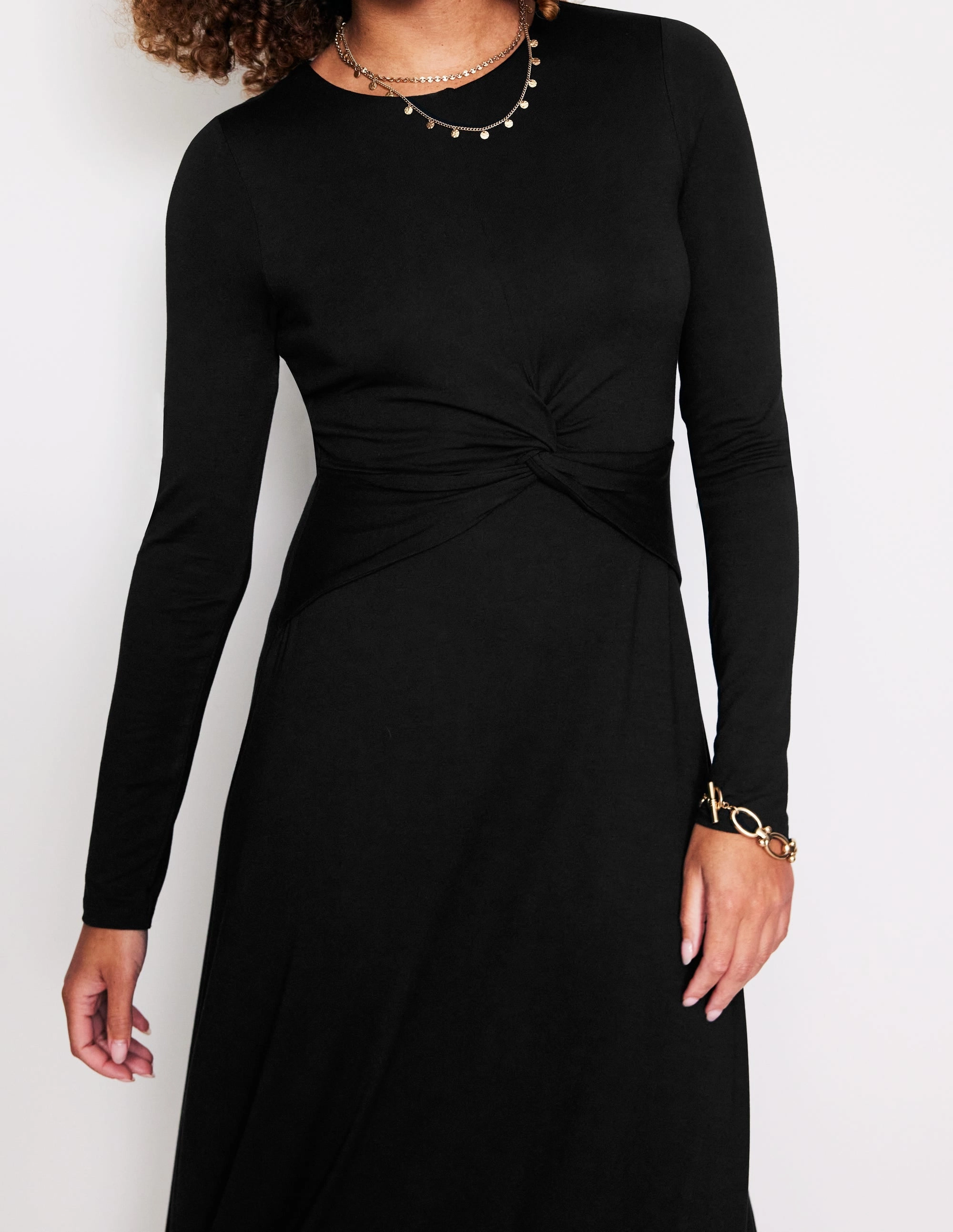 Smart Silhouette Twisted Waist Jersey Dress-Black
