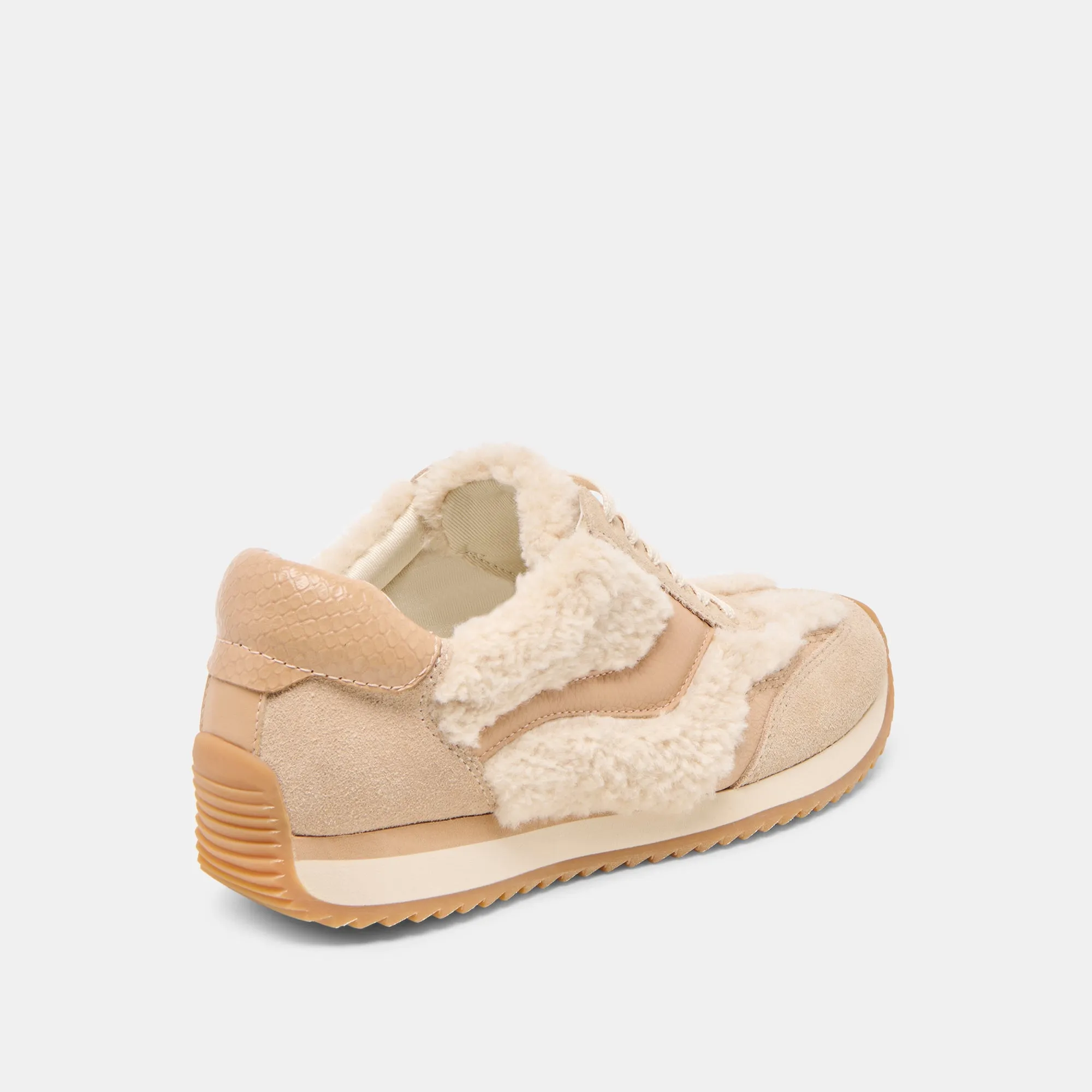 B.NTCD PLUSH SNEAKERS NATURAL PLUSH Dynamic Arch Support