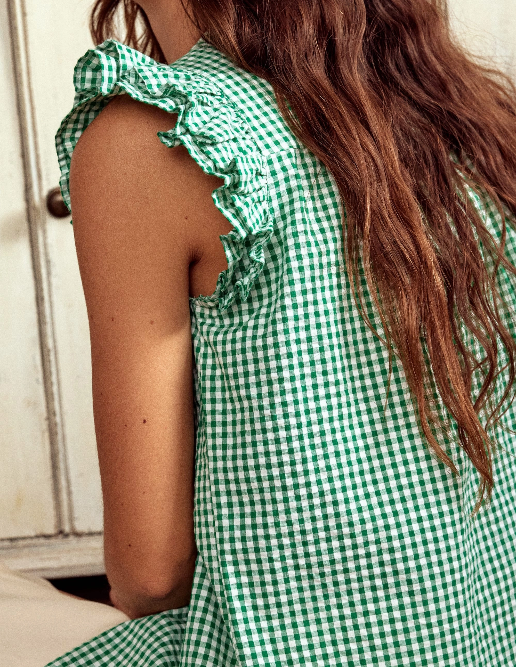 Street Smart Travel Friendly Frill Sleeve Seersucker Top-Rich Emerald Micro Gingham