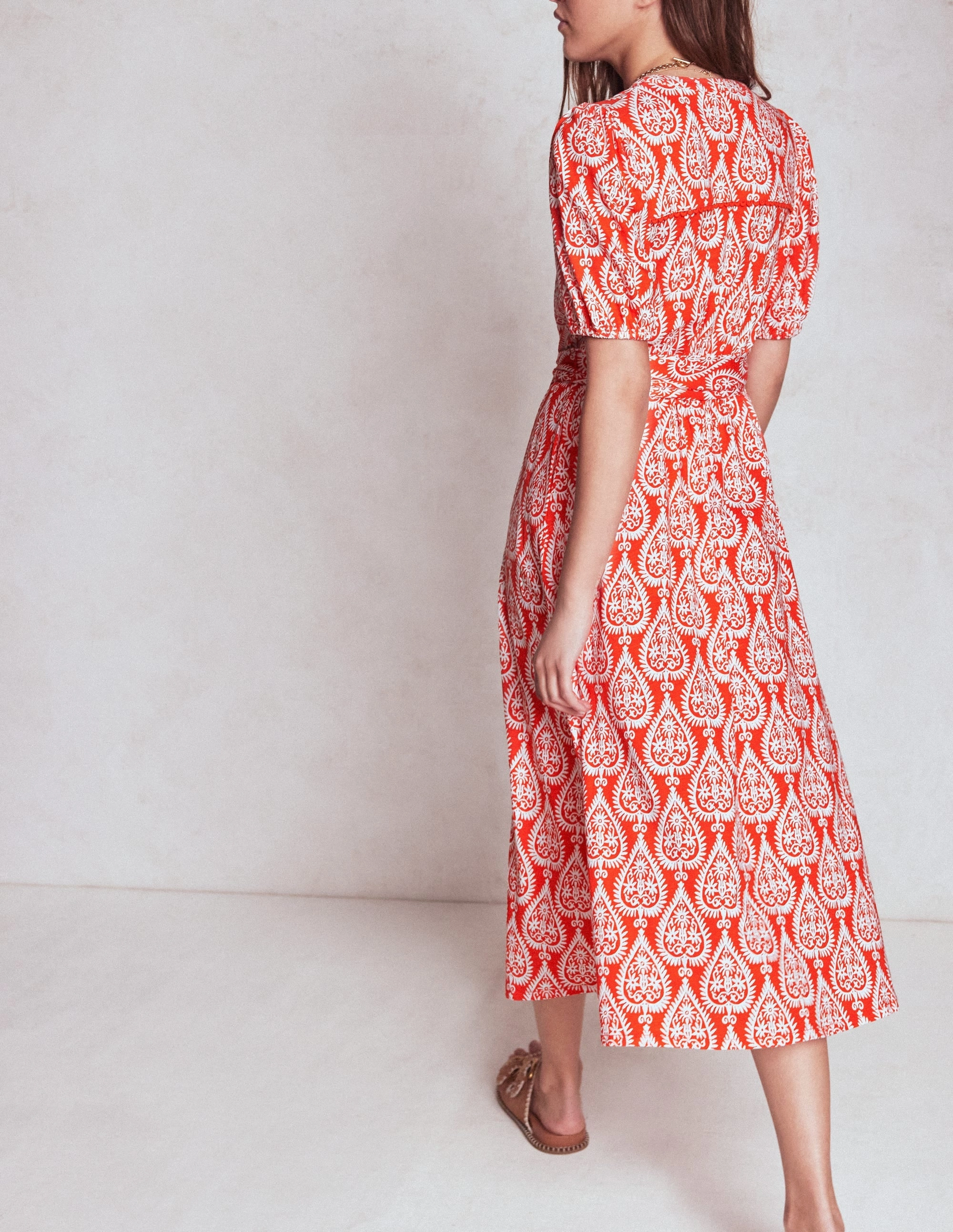 Smooth Layers Simple Chic Sofia Trim Jersey Midi Dress-Firecracker Red, Ornate Geo