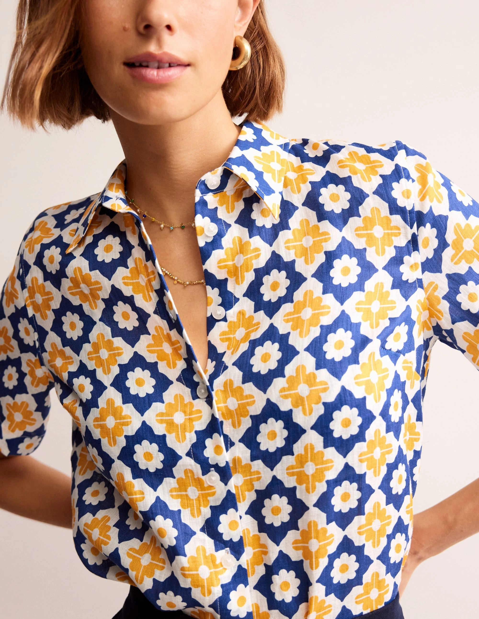 Hazel Short Sleeve Linen Shirt-Surf The Web, Geometric Stamp Sleek Fit Wear