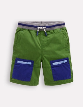 Casual Days Adventure Shorts-Broccoli Green