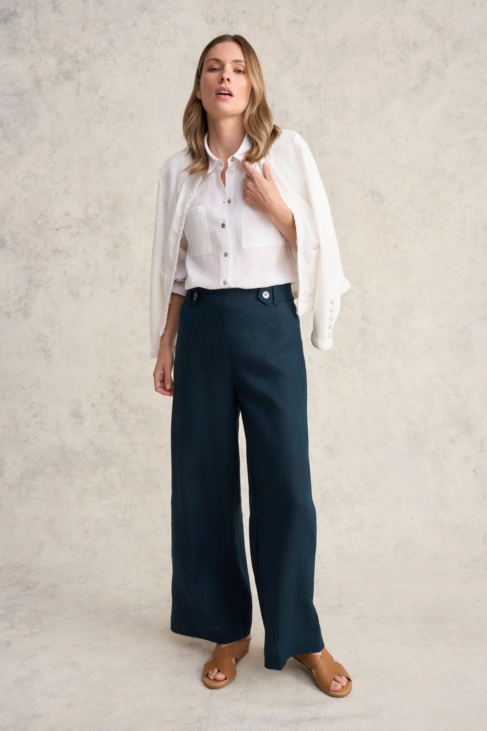 Sport Hoodie Sweat Absorbent Inner Layer Essential Linen Shirt - White