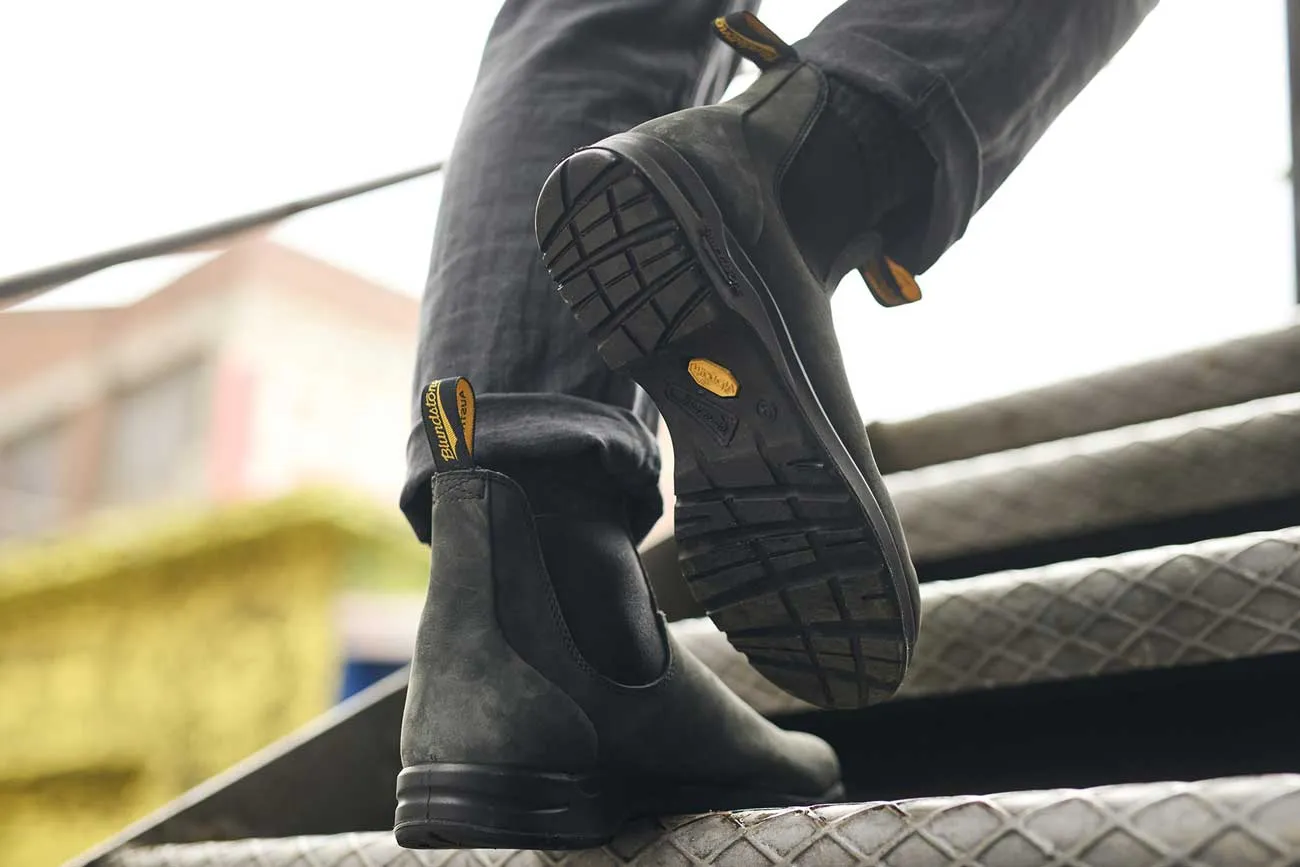 Blundstone #2055 Rustic Black Shank