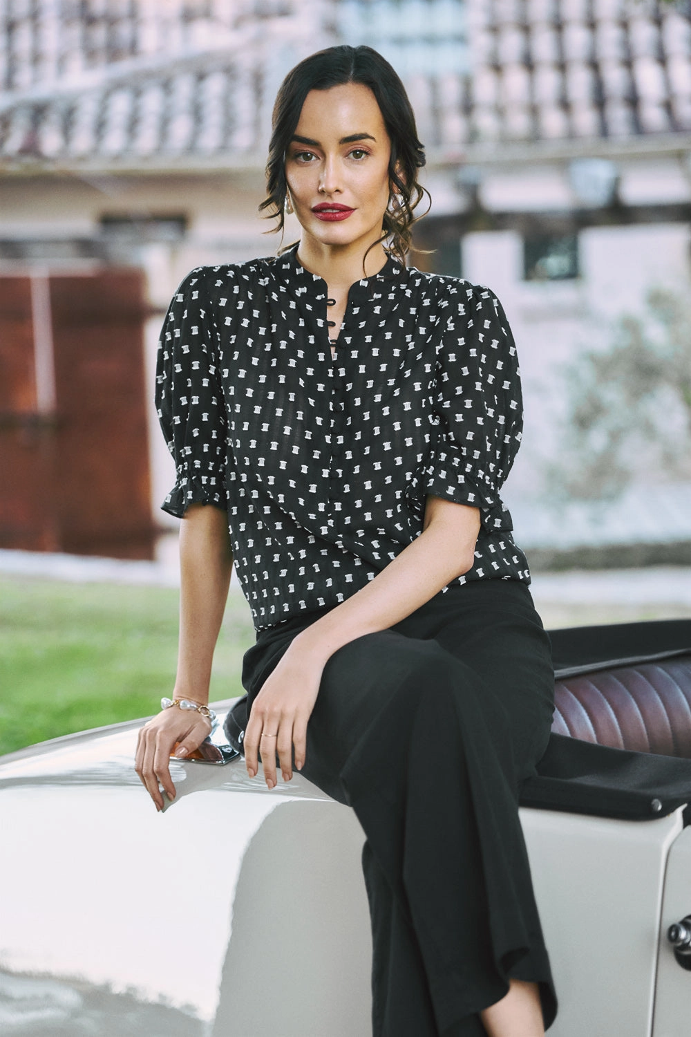 AbrasionResistant Edging Warm Hoodie Jacquard Cotton Blouse ?C Black & White Multi