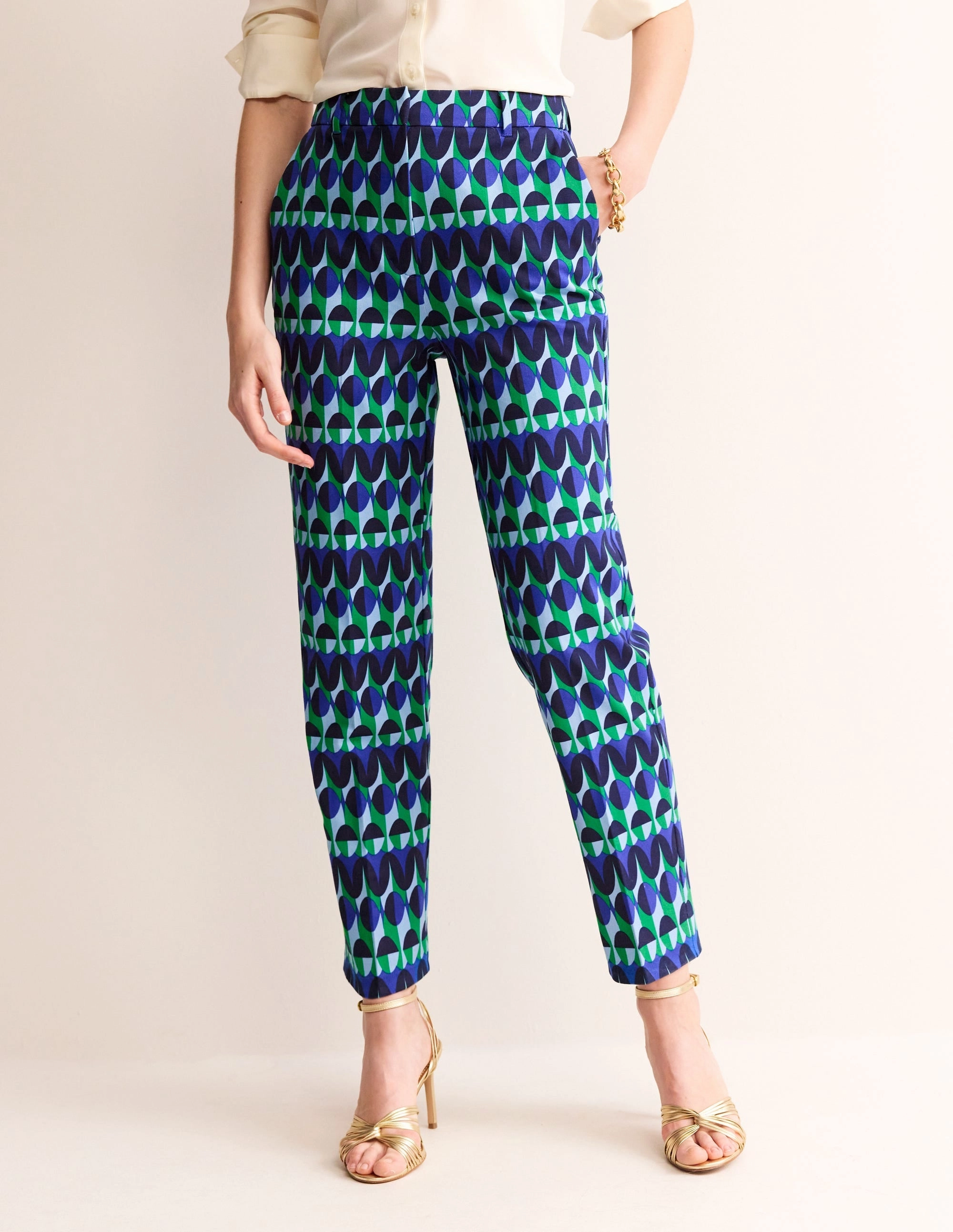 Minimal Fit Kew Printed Trousers-Blue, Abstract Illusion