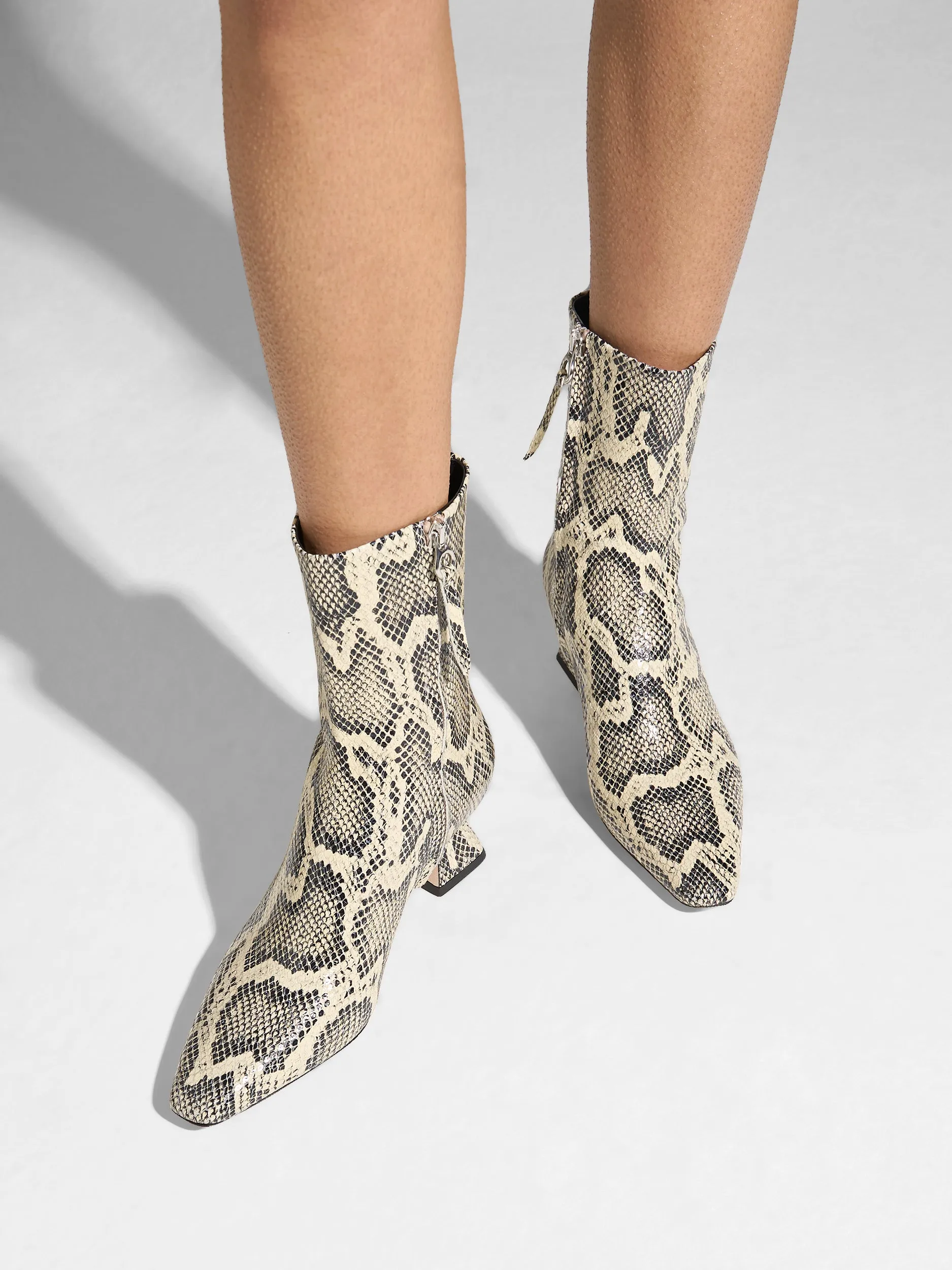 Koko Regal Heel Boots Tassel Decor Winter Must-Have