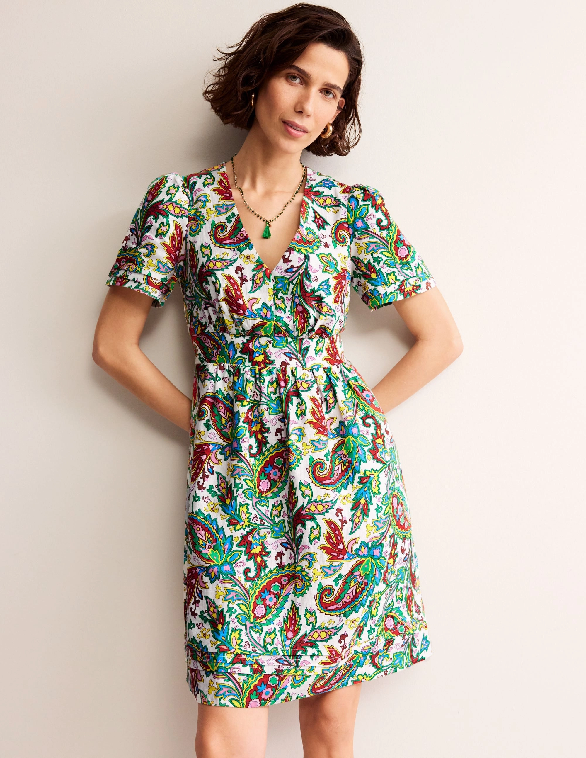 Flattering bodycon dress Soft Lines Eve Linen Short Dress-Ivory, Paisley Azure