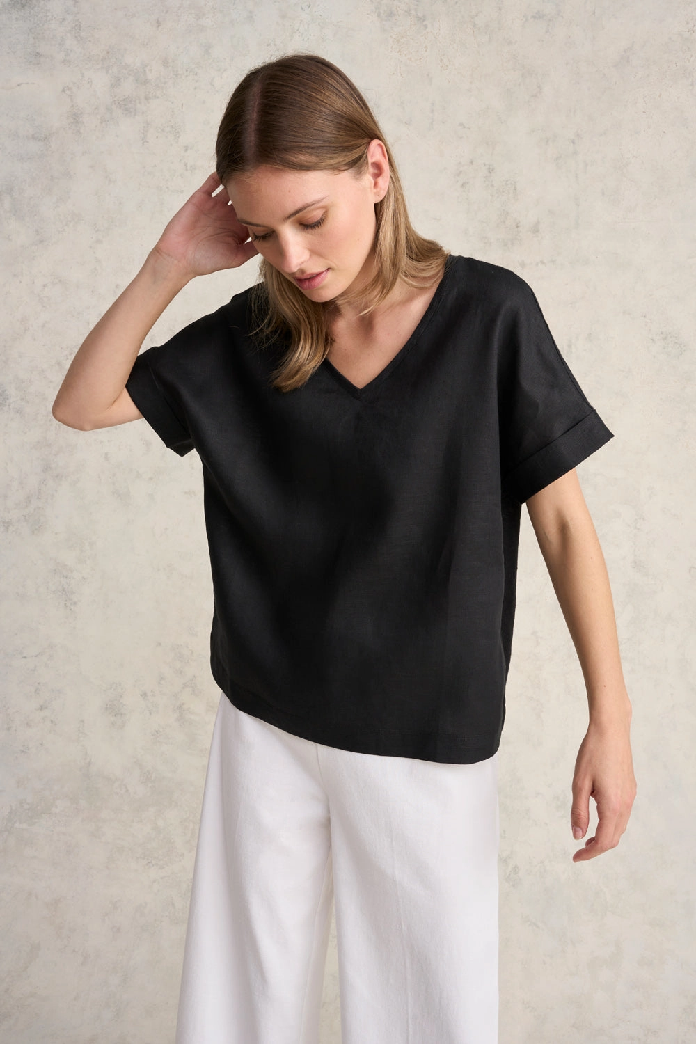 Fade Resistant Treatment Linen Mix V-Neck Top - Black