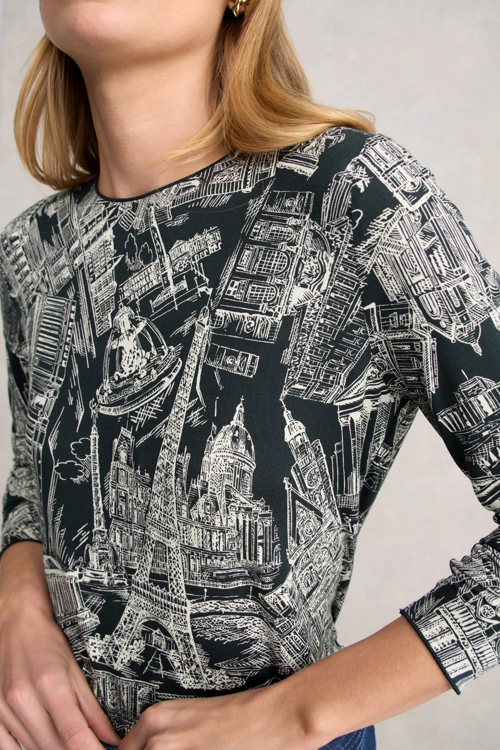 Casual Sweater HighDensity Knit Long Sleeve Crew Neck Top - Ink France Capital Print