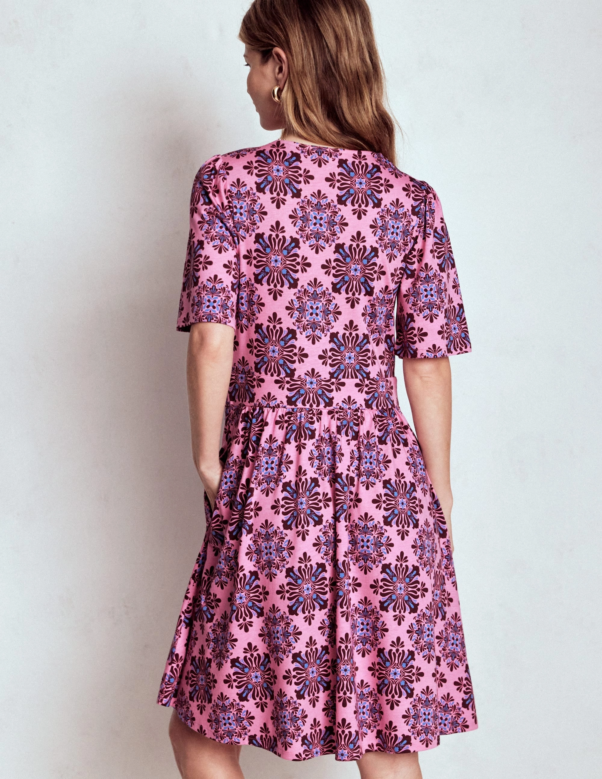 Luxe style Seasonal Layering Louisa Short Jersey Dress-Pink Lemonade, Bloom Mosaic