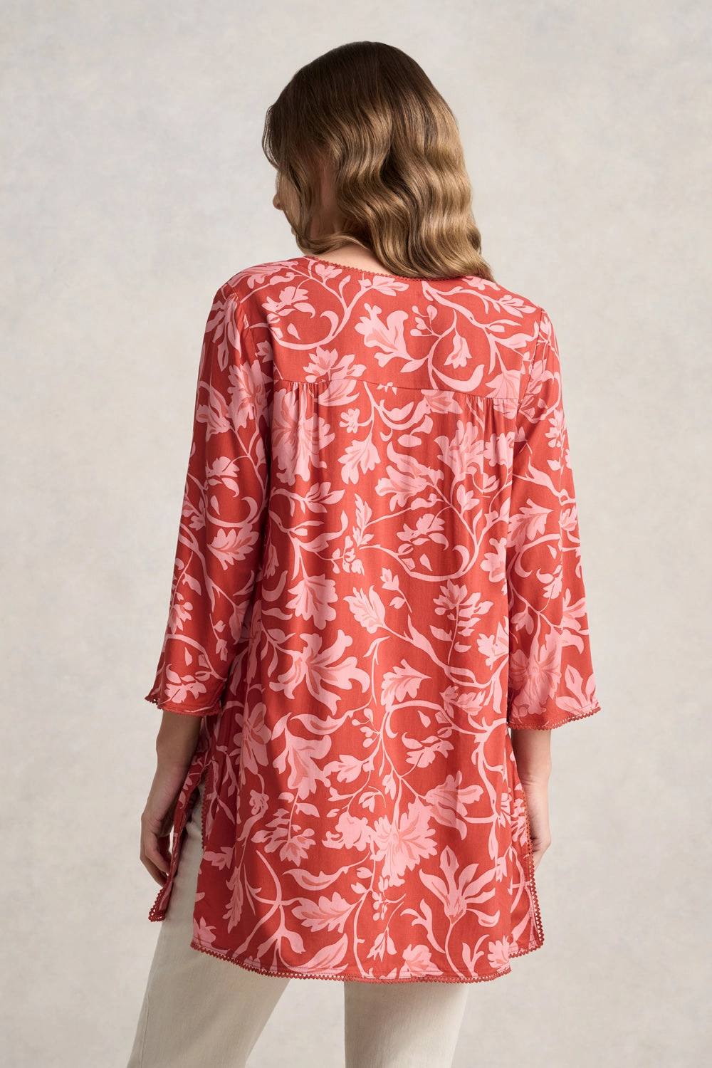 Trim Detail Kaftan ?C Rosewood Print MultiPanel Design Quick Dry Feature