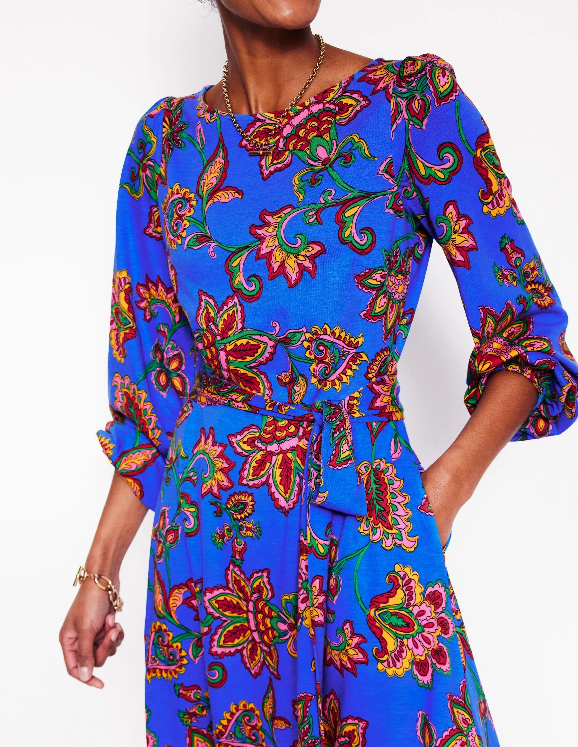 Leandra Jersey Midi Dress-Gallery Blue, Whimsical Vine Elegant Outline Light Silhouette