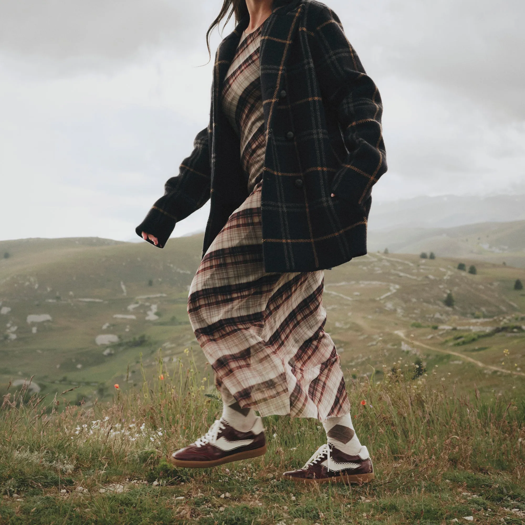 NOTICE STITCH SNEAKERS OXBLOOD CROCO EMBOSSED LEATHER Torsional Stability