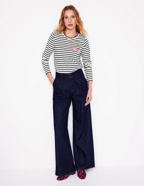 Fresh Look Feminine Appeal Novelty Long Sleeve Jersey Top-Ivory, Navy Cherries