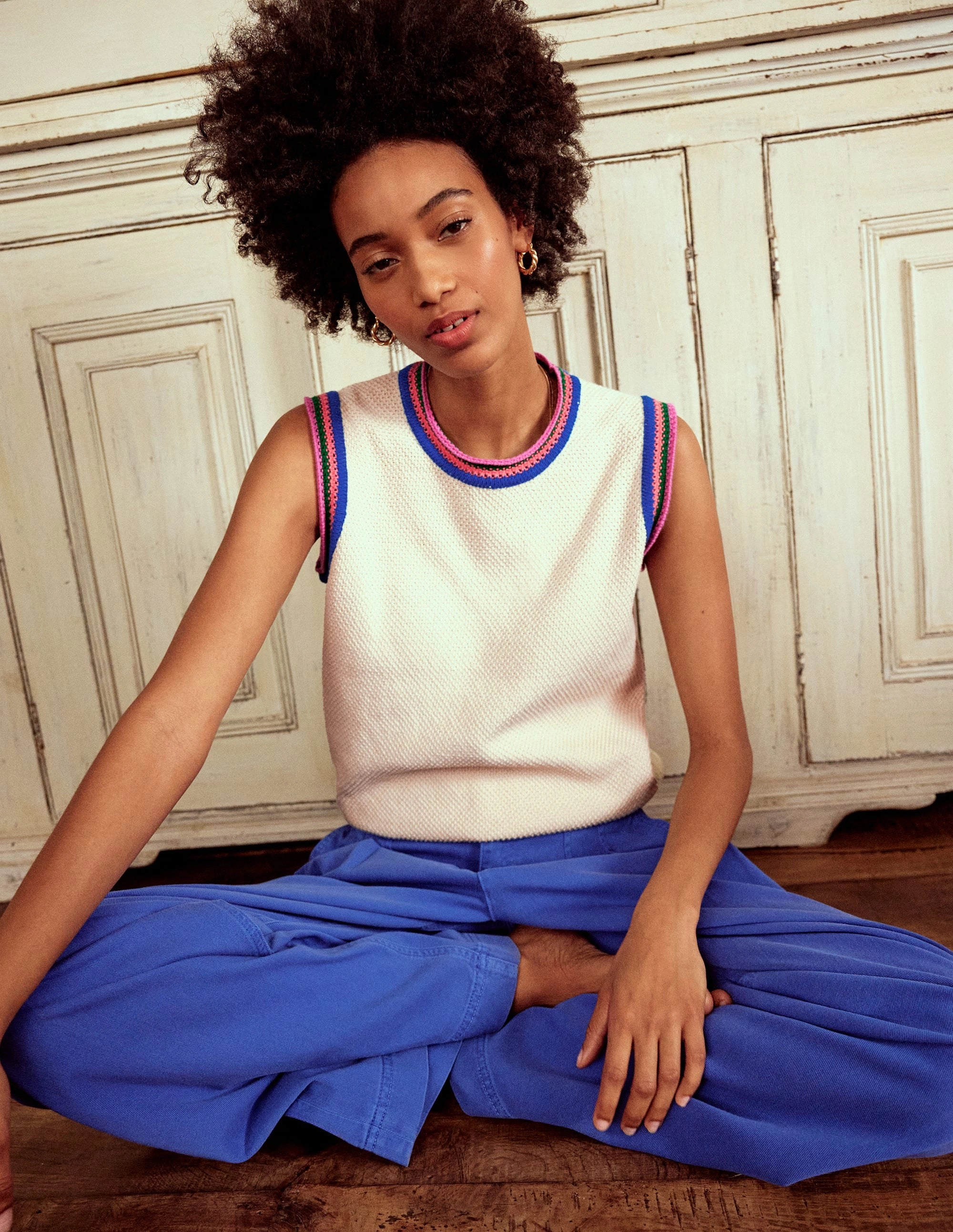 Flexible Knit Construction Non Chafing Fabric Callie Crochet Trim Tank-Warm Ivory, Rainbow Trim