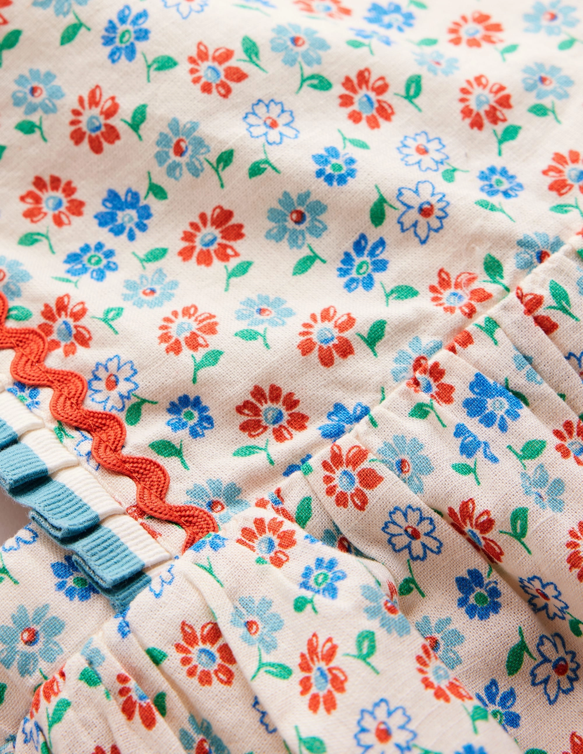 Subtle Edge Pinafore Dress-Vanilla White Vintage Daisy