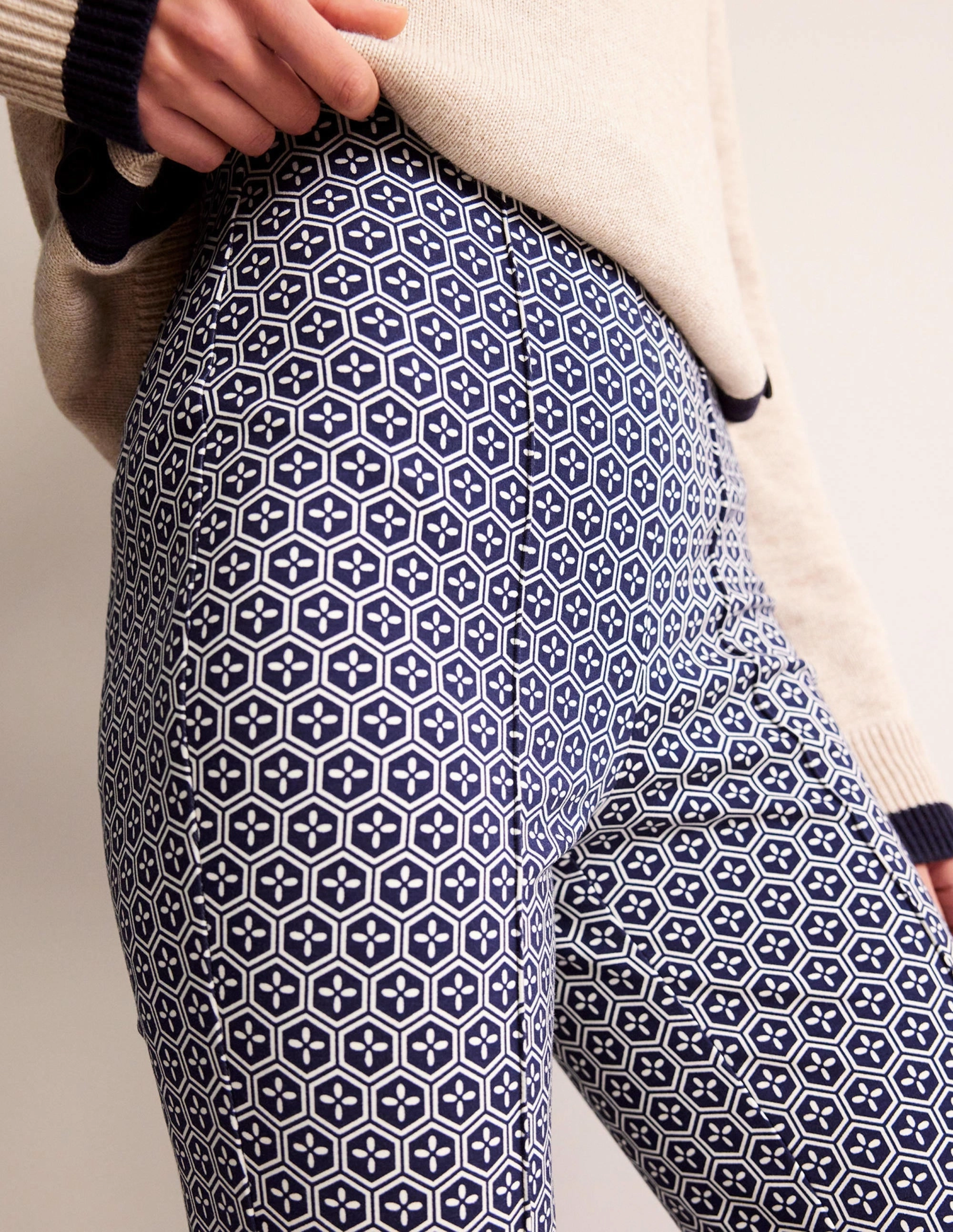 Non-Binding Fit Relaxed Wearable Ponte Pull on Kick Flare-French Navy Geo