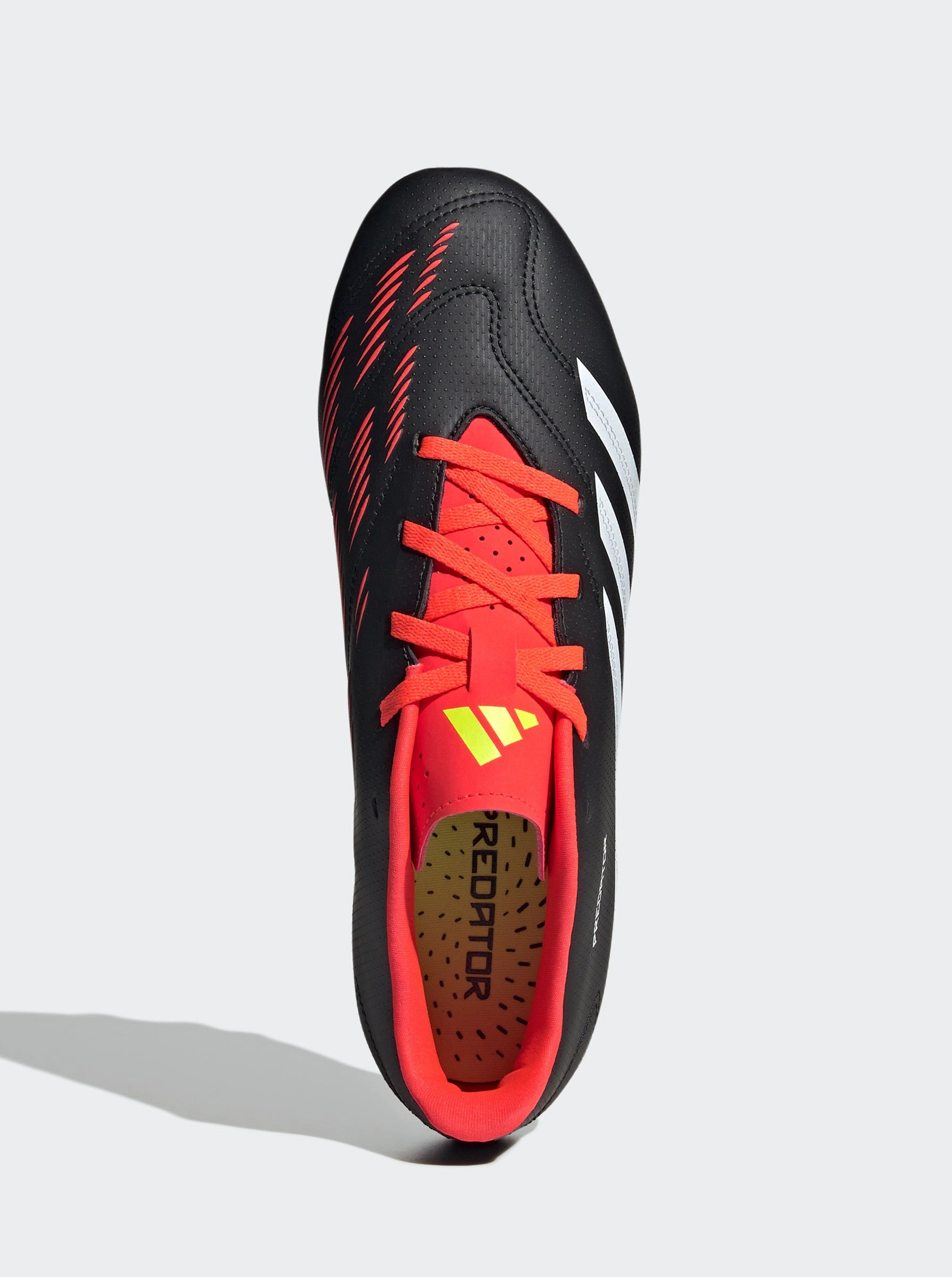 Outfield Play Performance Build Predator Club FXG Unisex