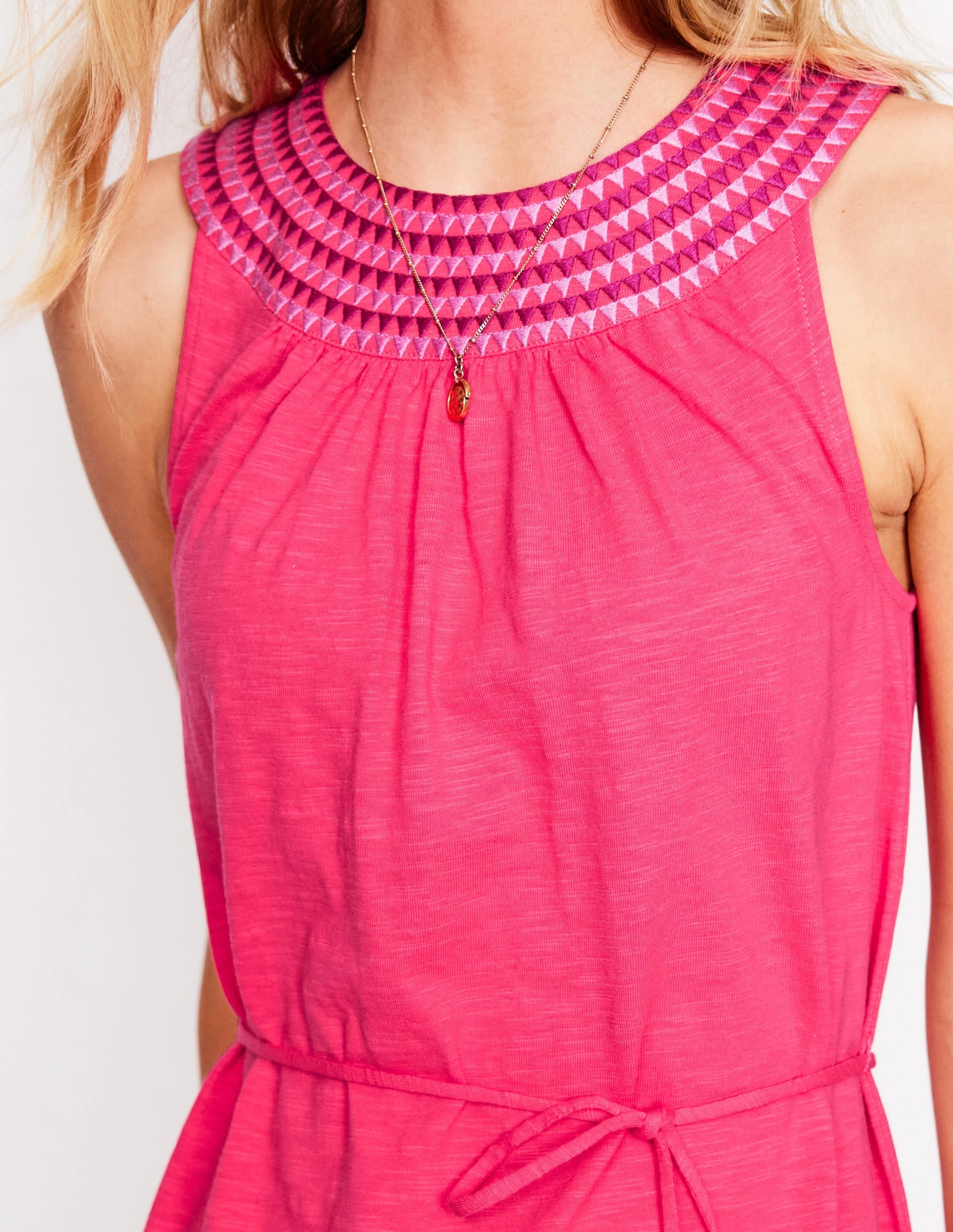 Eleni Embroidered Short Dress-Camelia Pink Artistic Shape