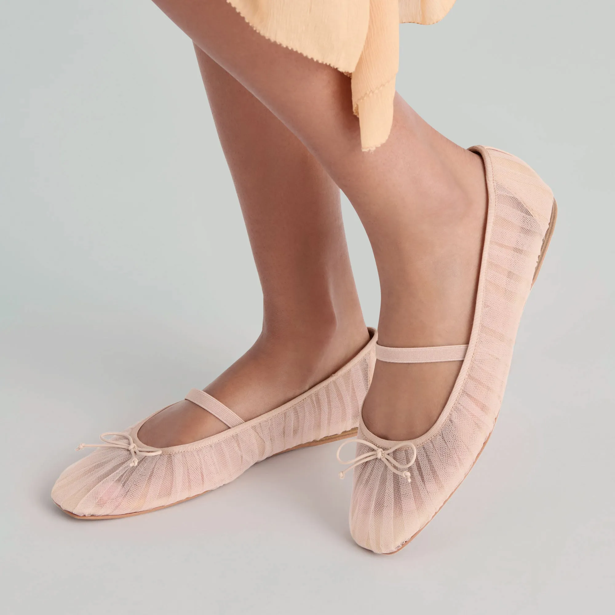 Guest Side Lightweight Footwear RAEVEN BALLET FLATS PRALINE TULLE