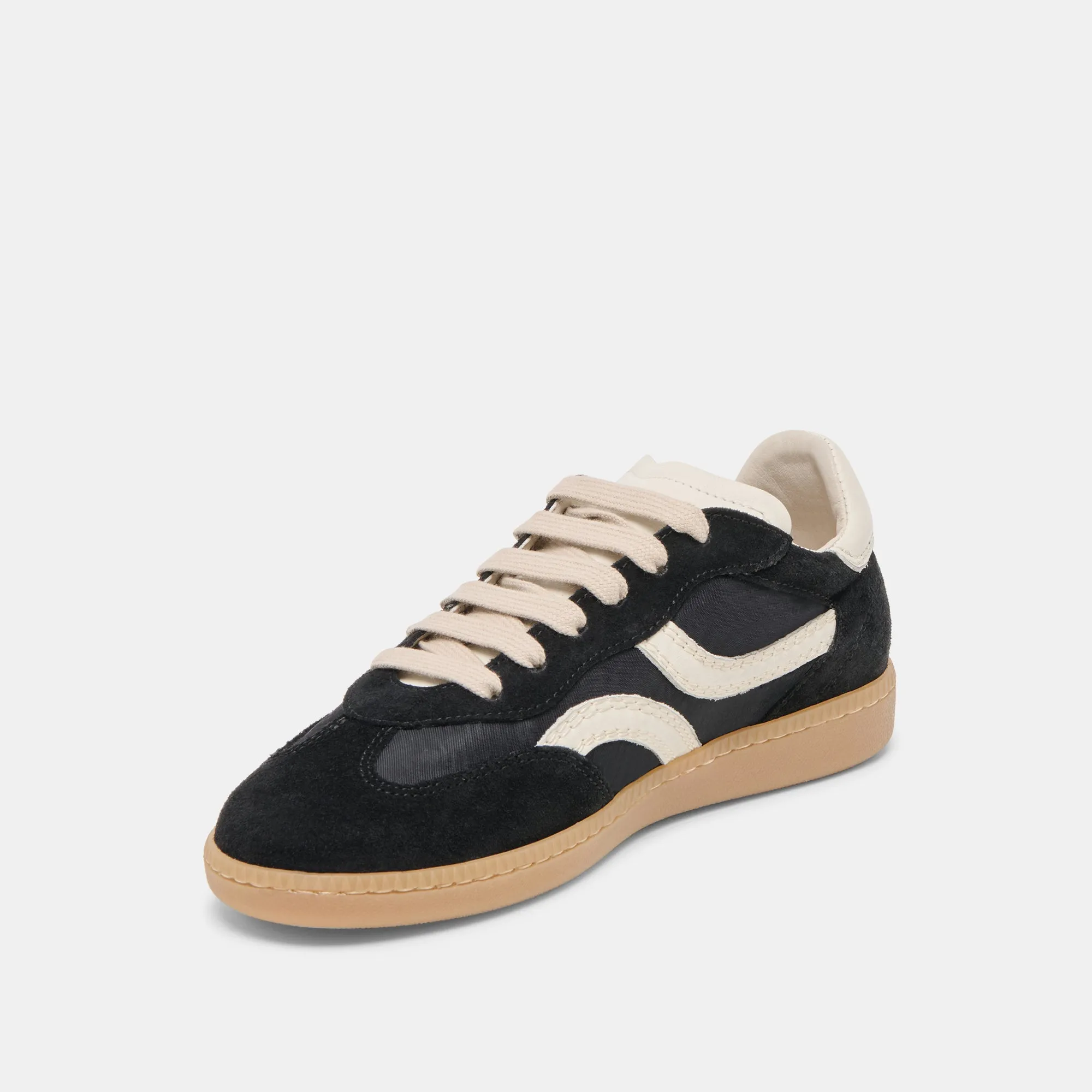 REBEL SNEAKERS BLACK NYLON Thermo Regulating Lining Dynamic support